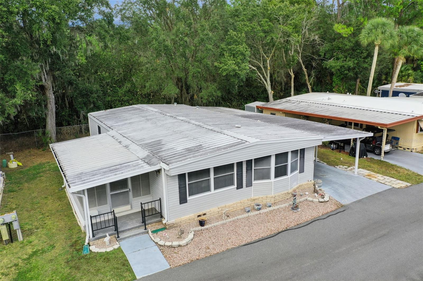 EUSTIS COUNTRY CLUB MANOR MHP UNIT 02A - Residential