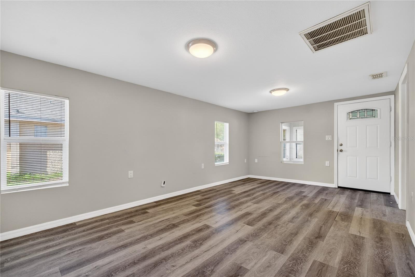 AUBURNDALE HEIGHTS - Residential