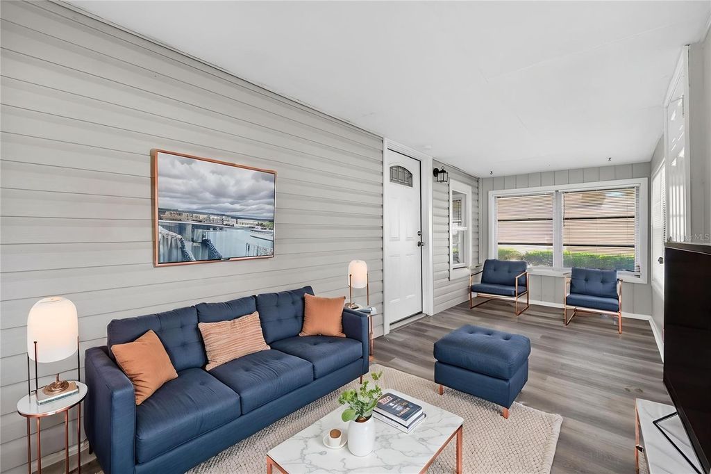 Photo of 514 Walnut Street, Auburndale, FL 33823 (MLS # S5147285)