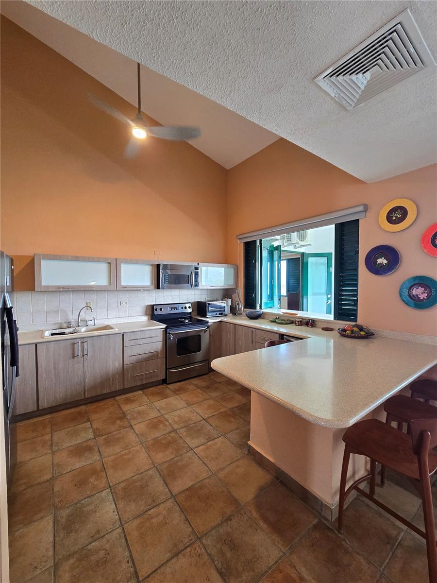 CLUSTER 6 - Residential