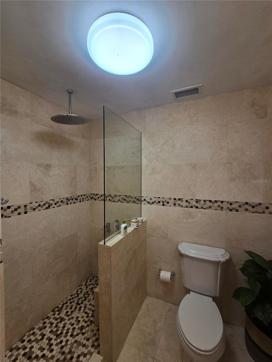 CLUSTER 6 - Residential