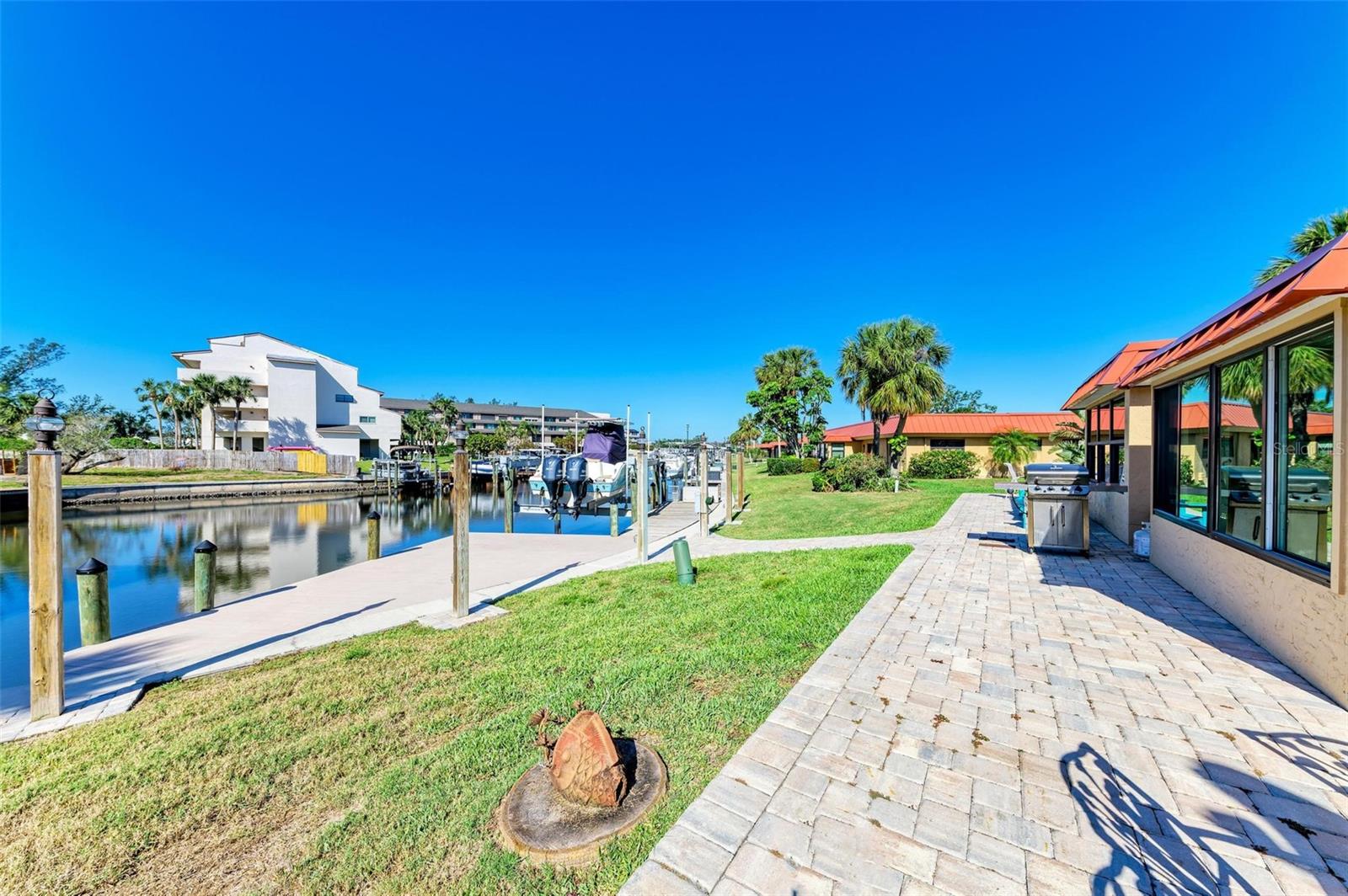 PALMA SOLA HARBOUR SEC 3 - Residential