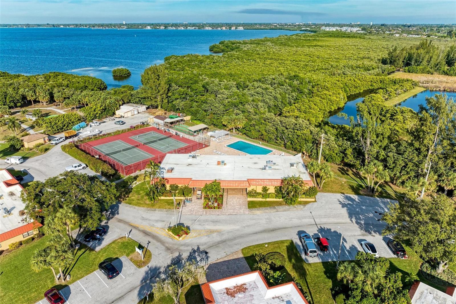 PALMA SOLA HARBOUR SEC 3 - Residential