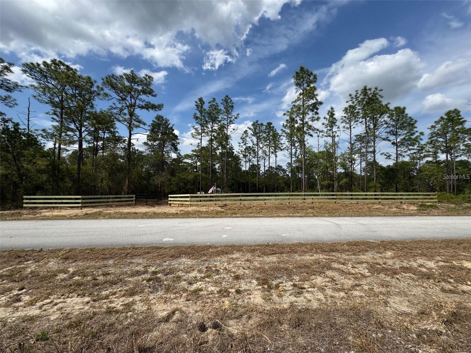 Photo 1 of 9 — SW EDGEWATER BOULEVARD, DUNNELLON, FL 34431