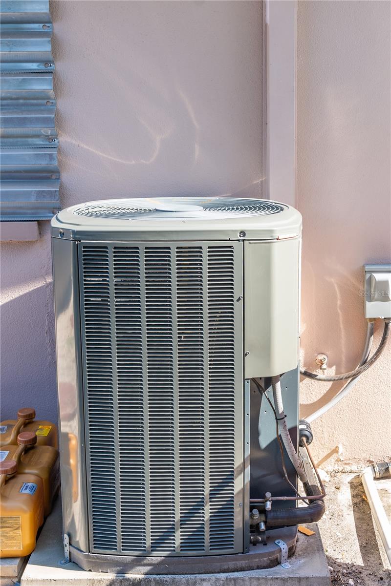 PINE OAK 2ND ADD - Residential