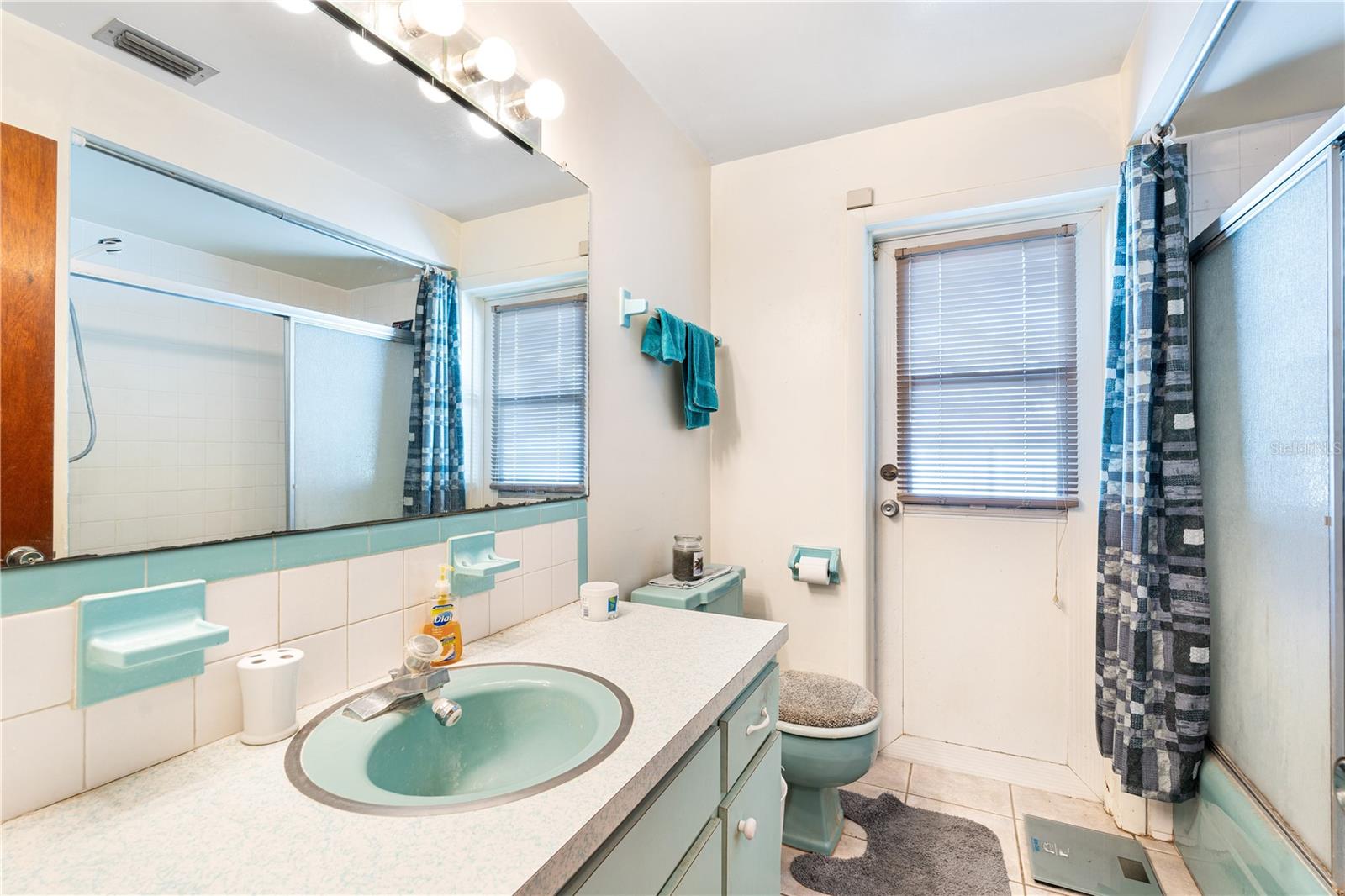 PINE OAK 2ND ADD - Residential