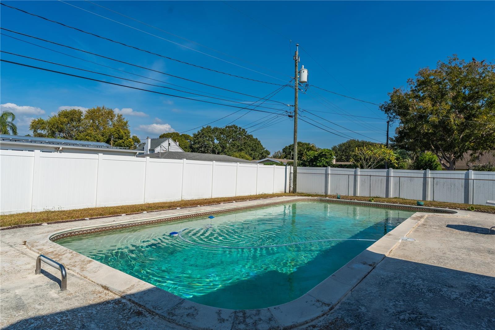 PINE OAK 2ND ADD - Residential