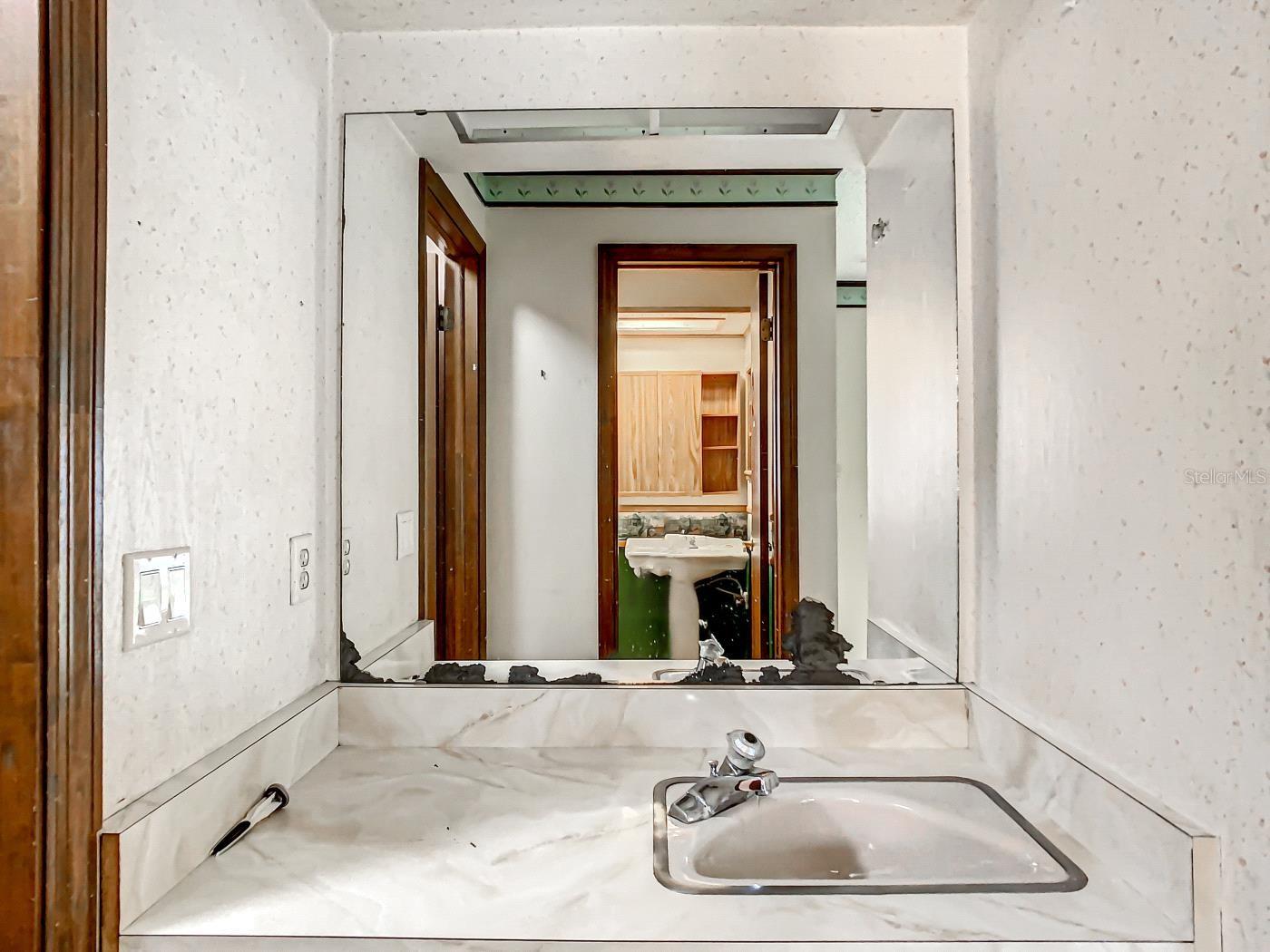 BAY LAKES AT GRANADA SEC 03 - Residential