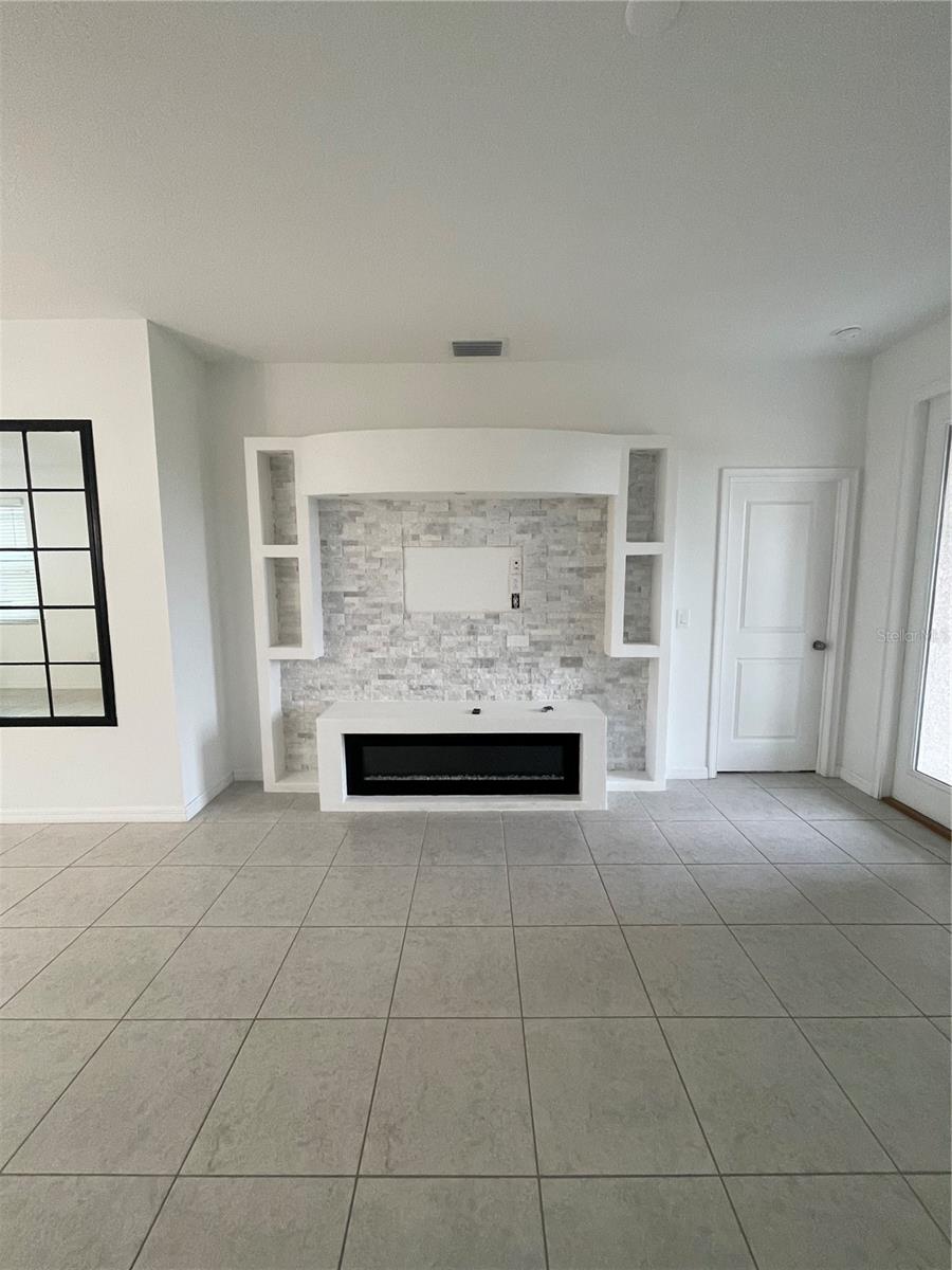 VILLAGES/BRIDGEWATER VILLAGE 14 - Residential Lease