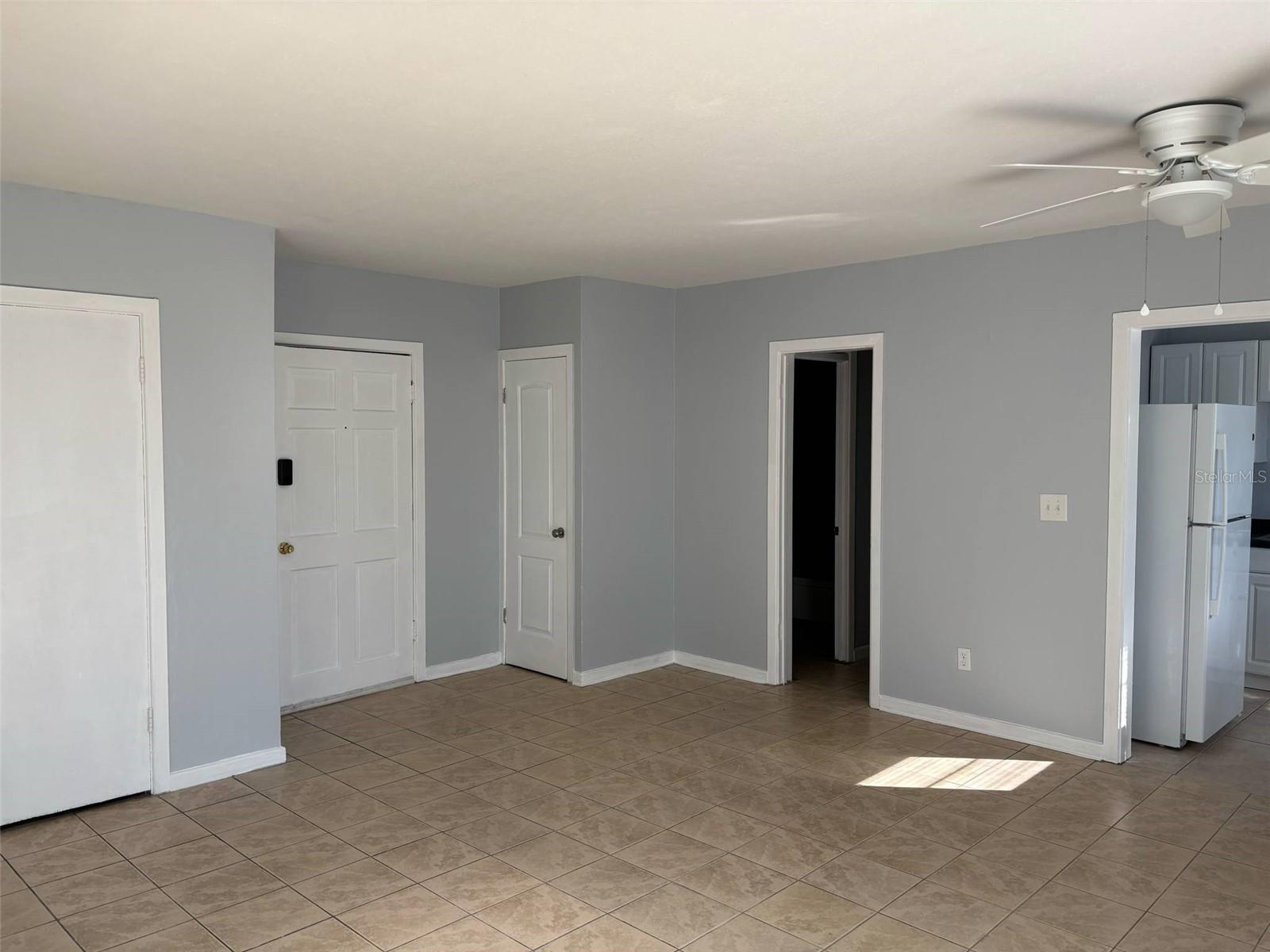 HOFFMANS & LAKE VIEW ADD REP - Residential Lease