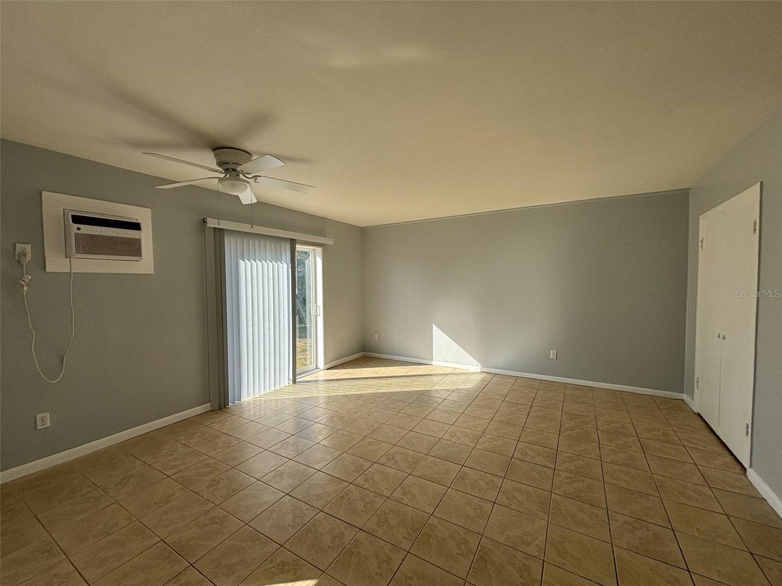 HOFFMANS & LAKE VIEW ADD REP - Residential Lease