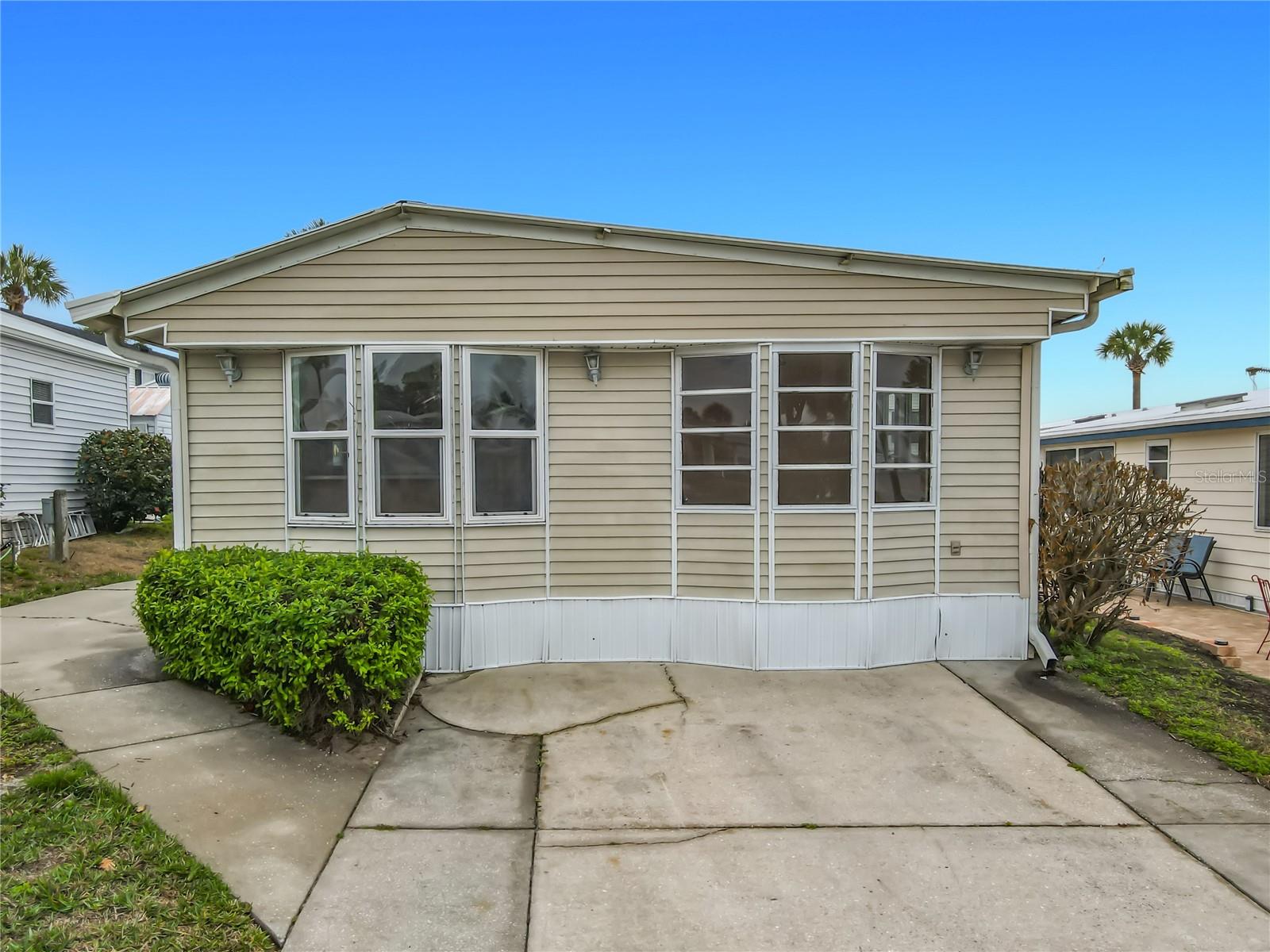 CAREFREE RV COUNTRY CLUB - Residential