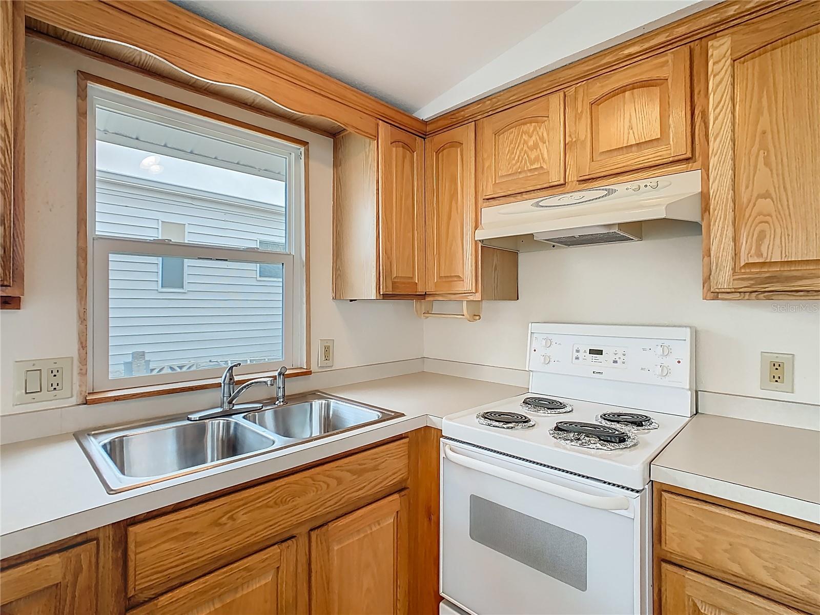 CAREFREE RV COUNTRY CLUB - Residential