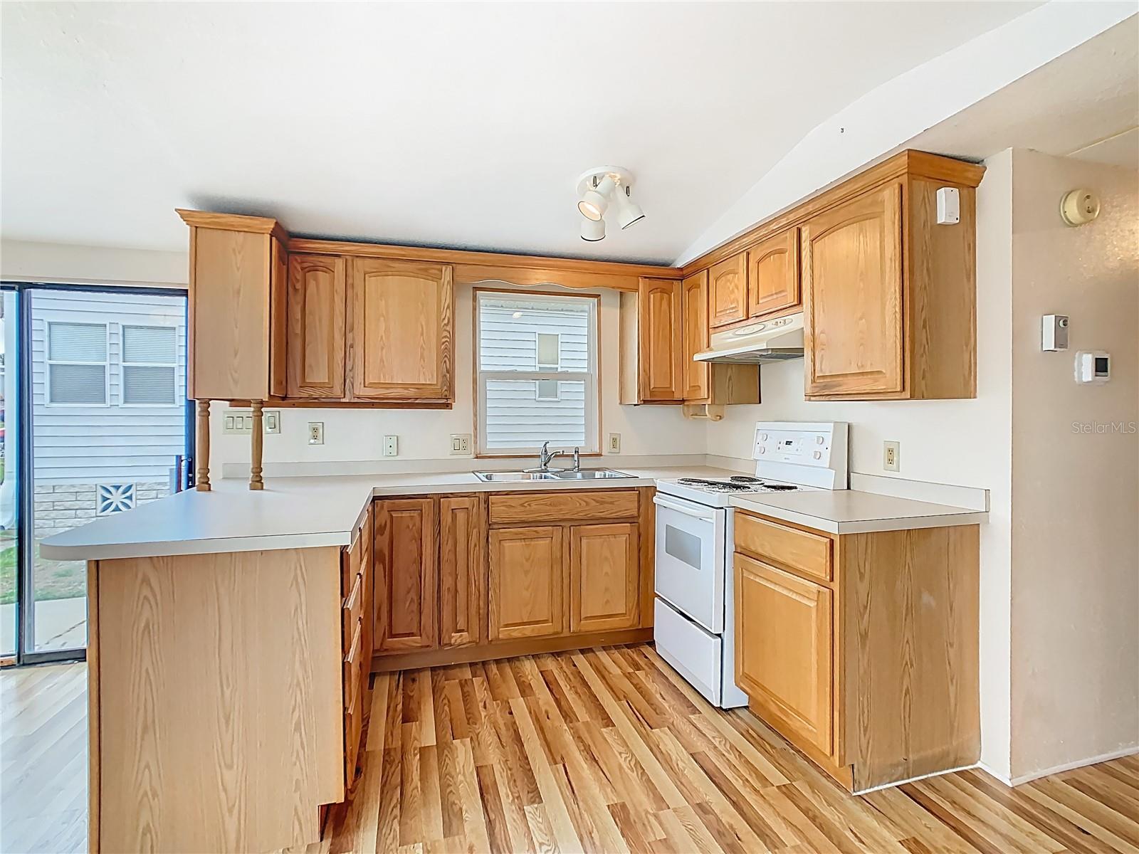 CAREFREE RV COUNTRY CLUB - Residential