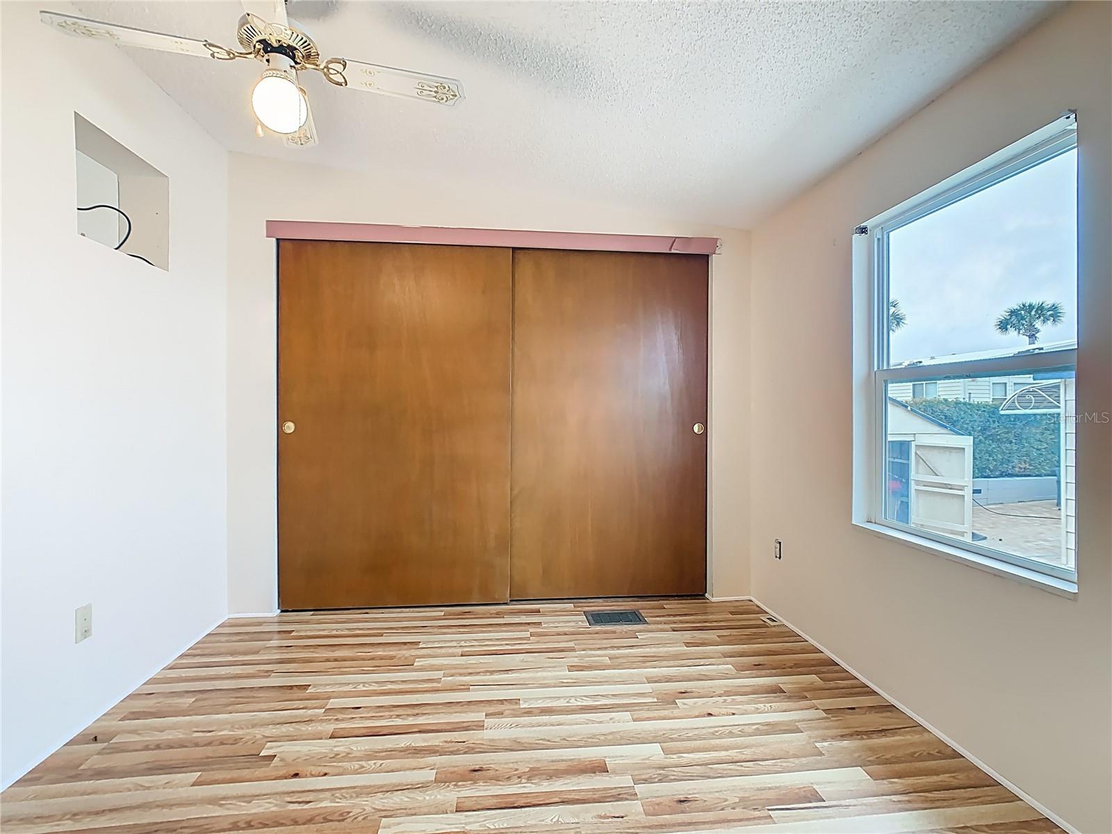 CAREFREE RV COUNTRY CLUB - Residential