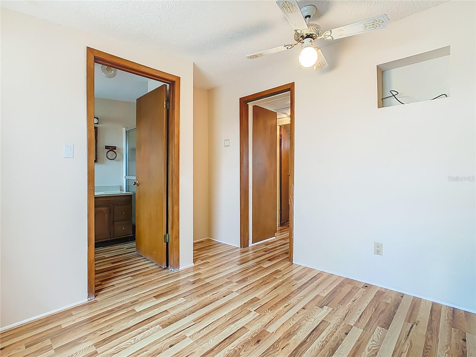 CAREFREE RV COUNTRY CLUB - Residential