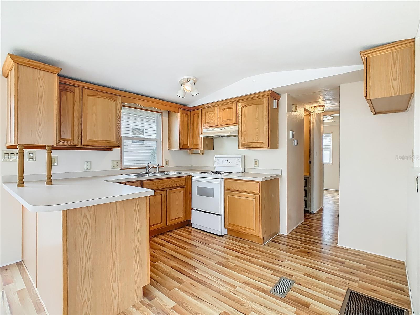 CAREFREE RV COUNTRY CLUB - Residential