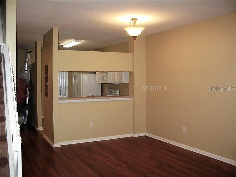 CHASE TOWNHOMES - Residential Lease