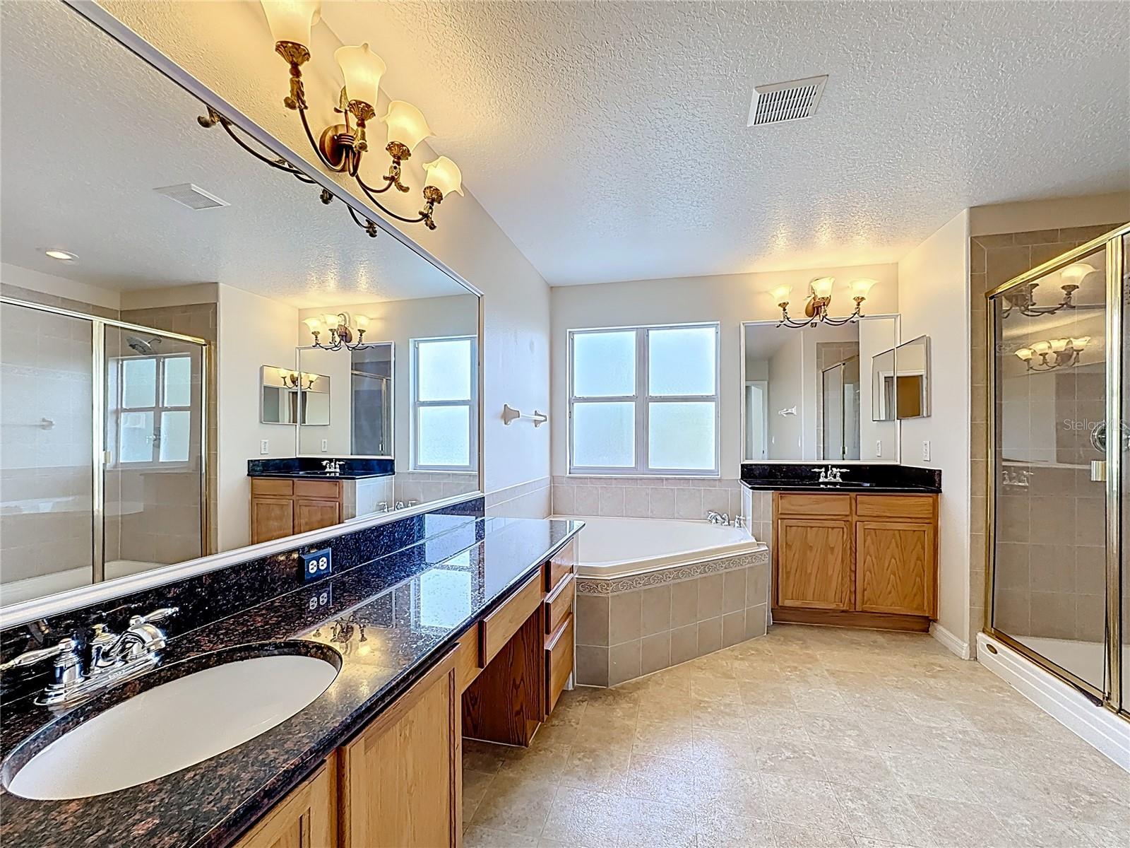 JOHNS LANDING PH 02 48 138 - Residential