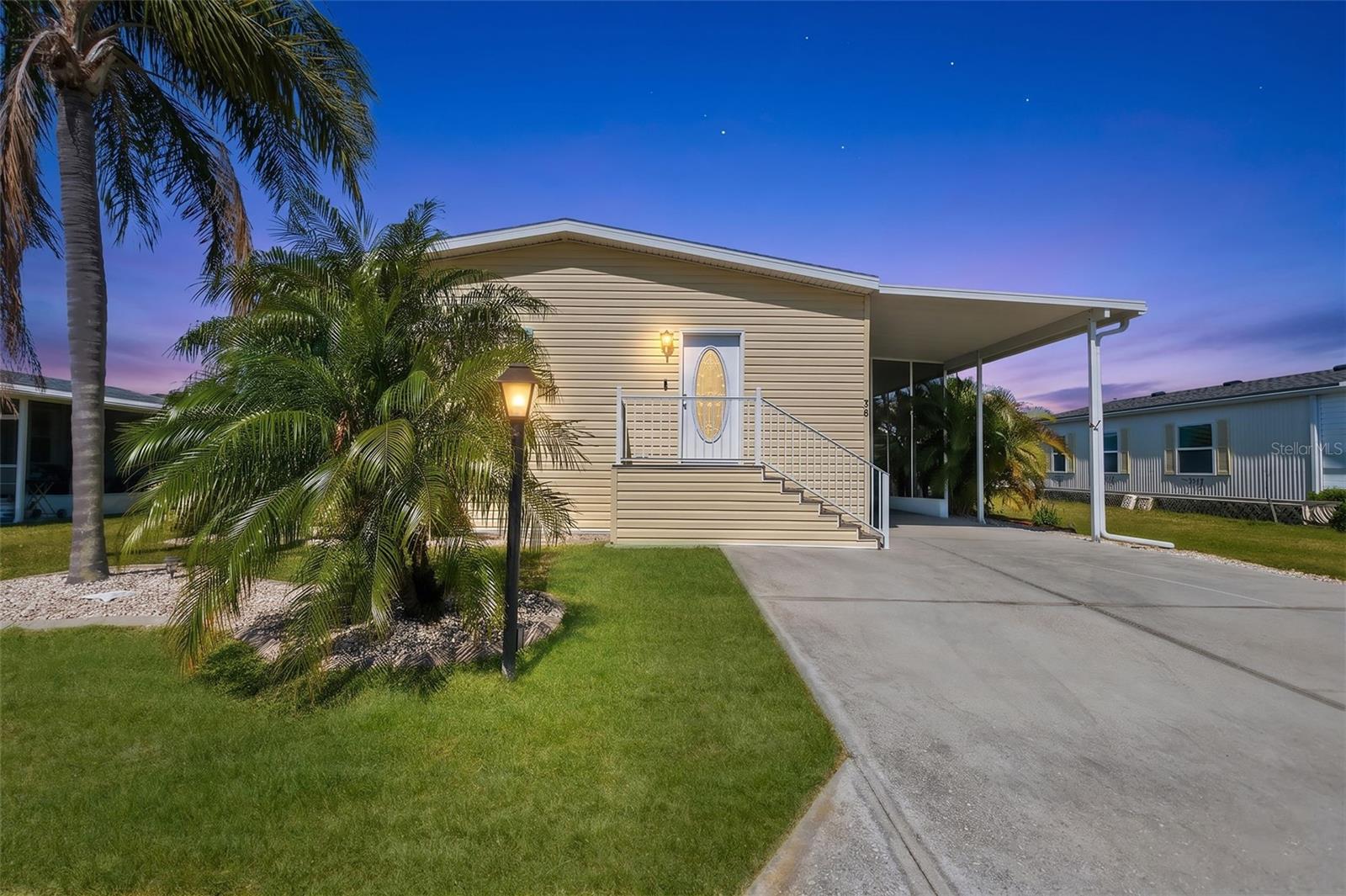 LA CASA MHP CO-OP - Residential