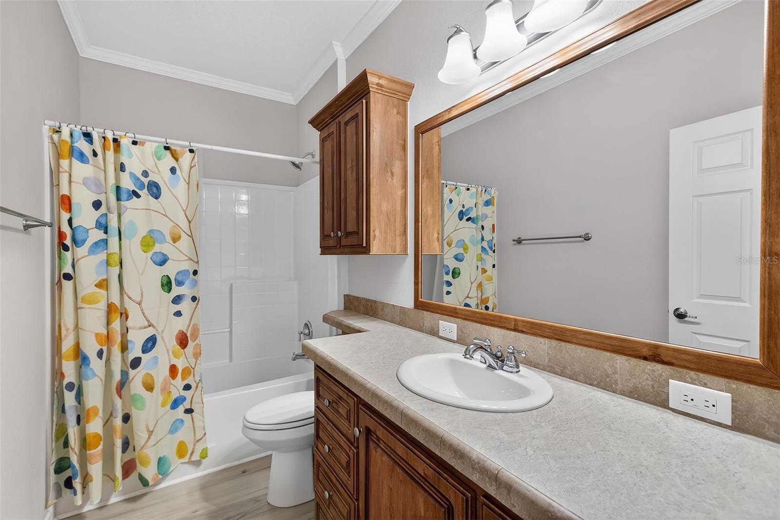 LA CASA MHP CO-OP - Residential