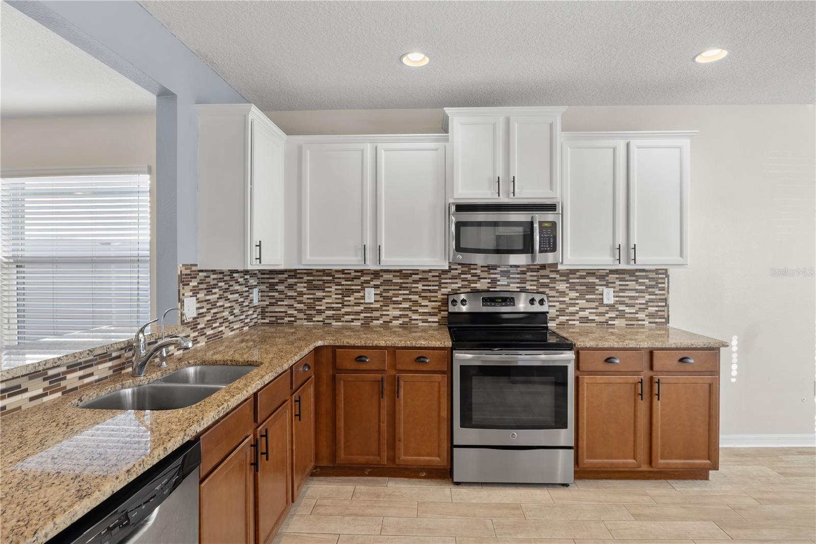 PATTERSON GROVES - Residential