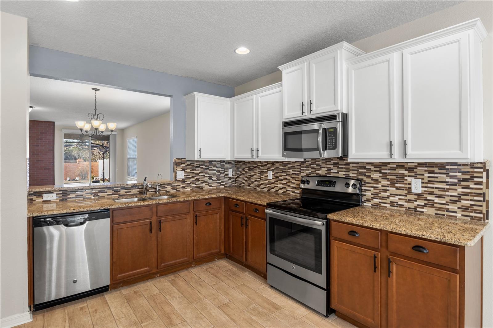 PATTERSON GROVES - Residential