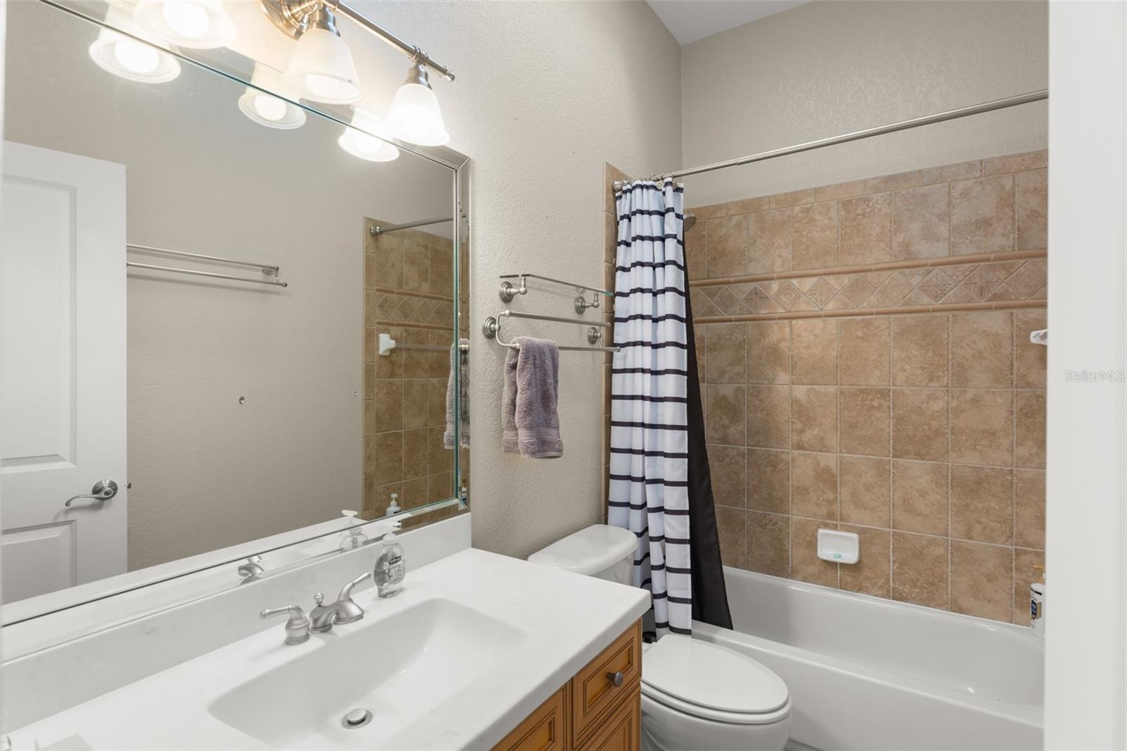 HARBOR ISLE - Residential