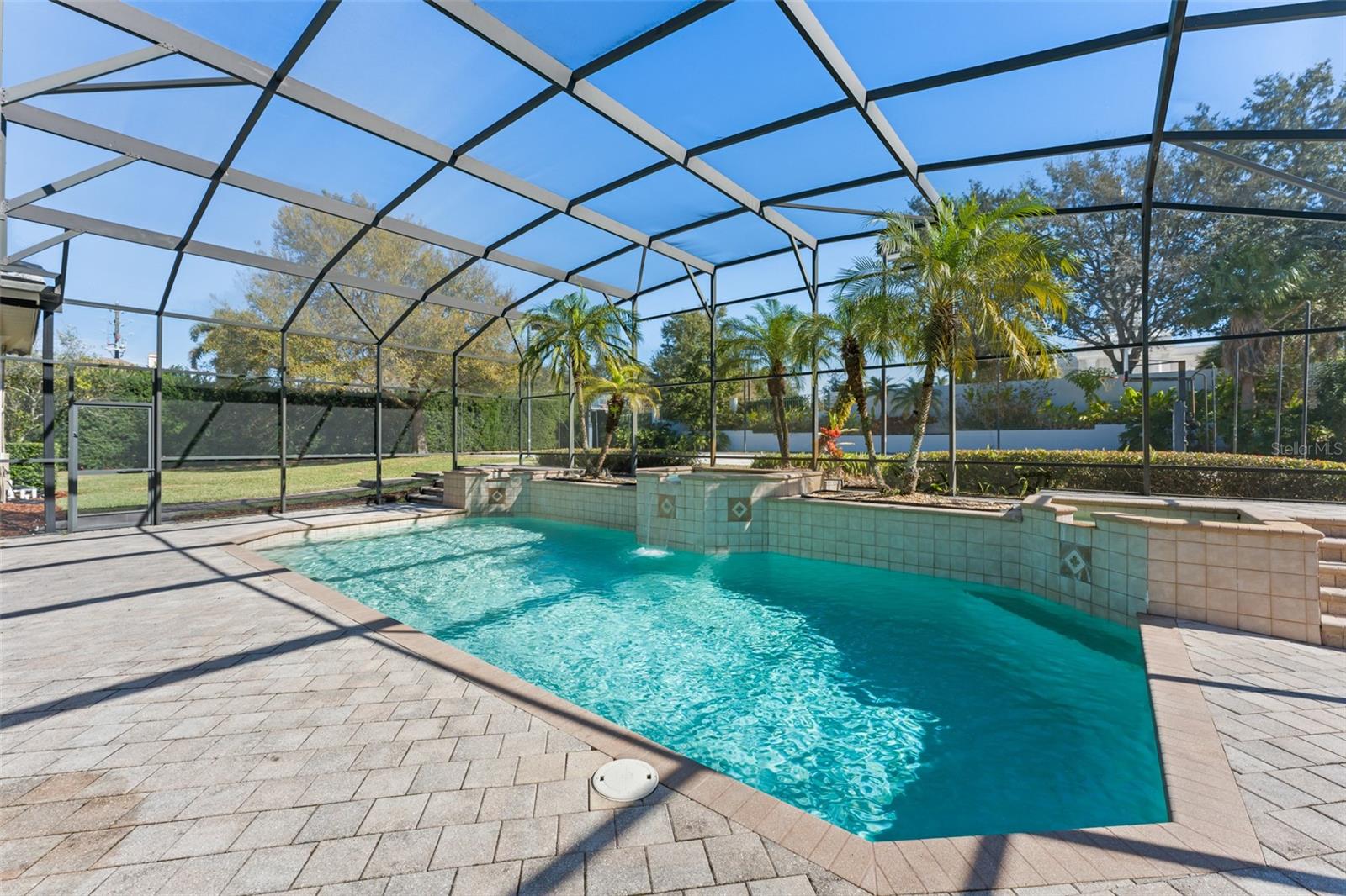 HARBOR ISLE - Residential