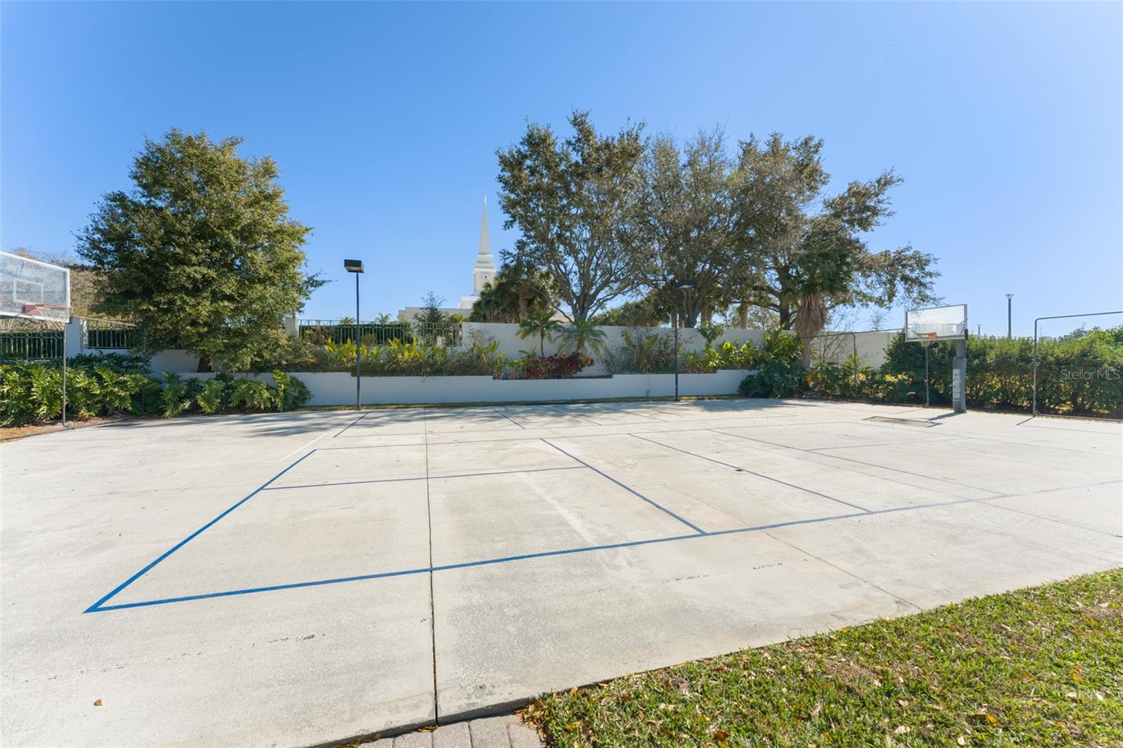 HARBOR ISLE - Residential