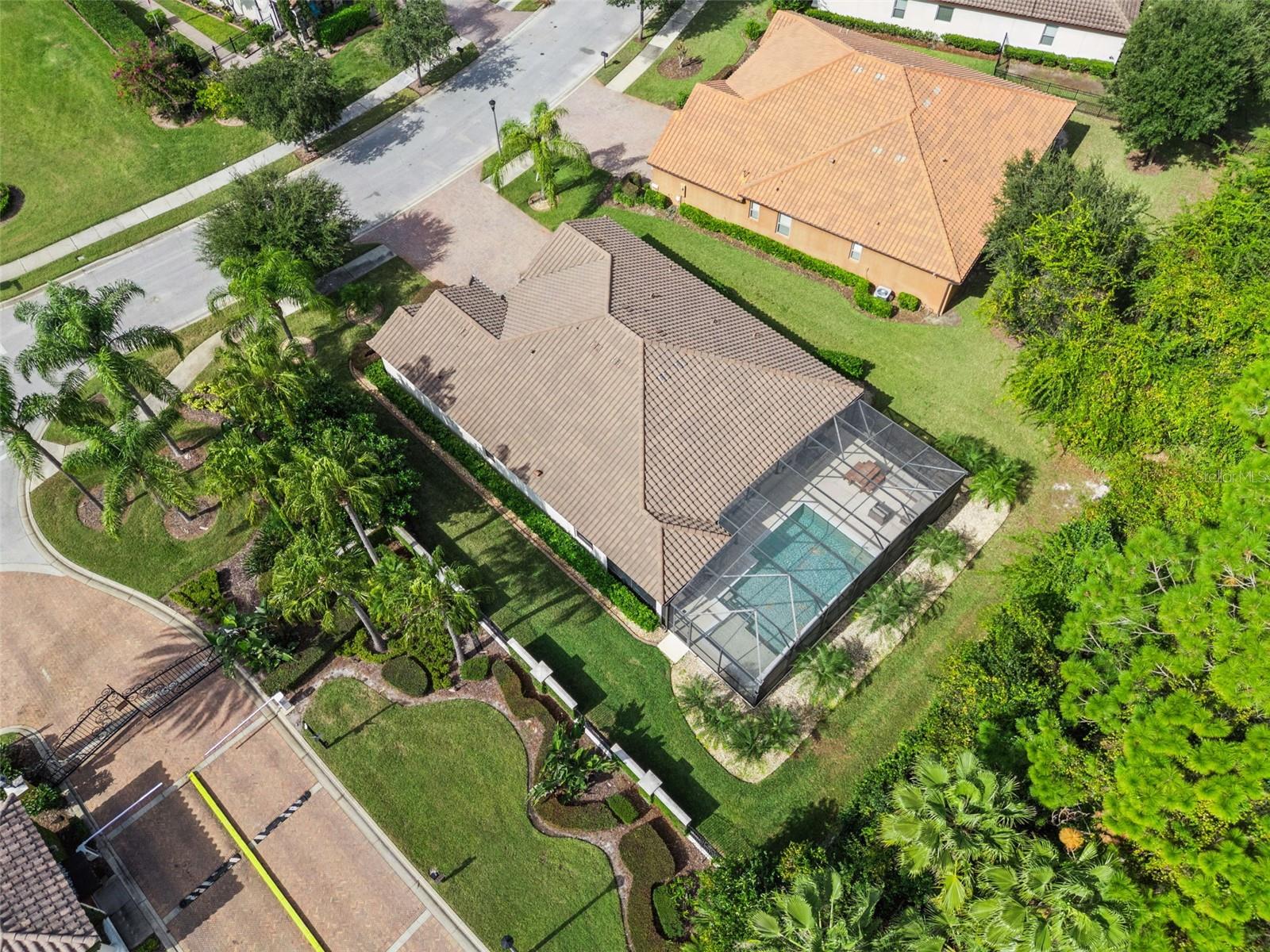 RIVIERA BELLA UNIT 2B - Residential