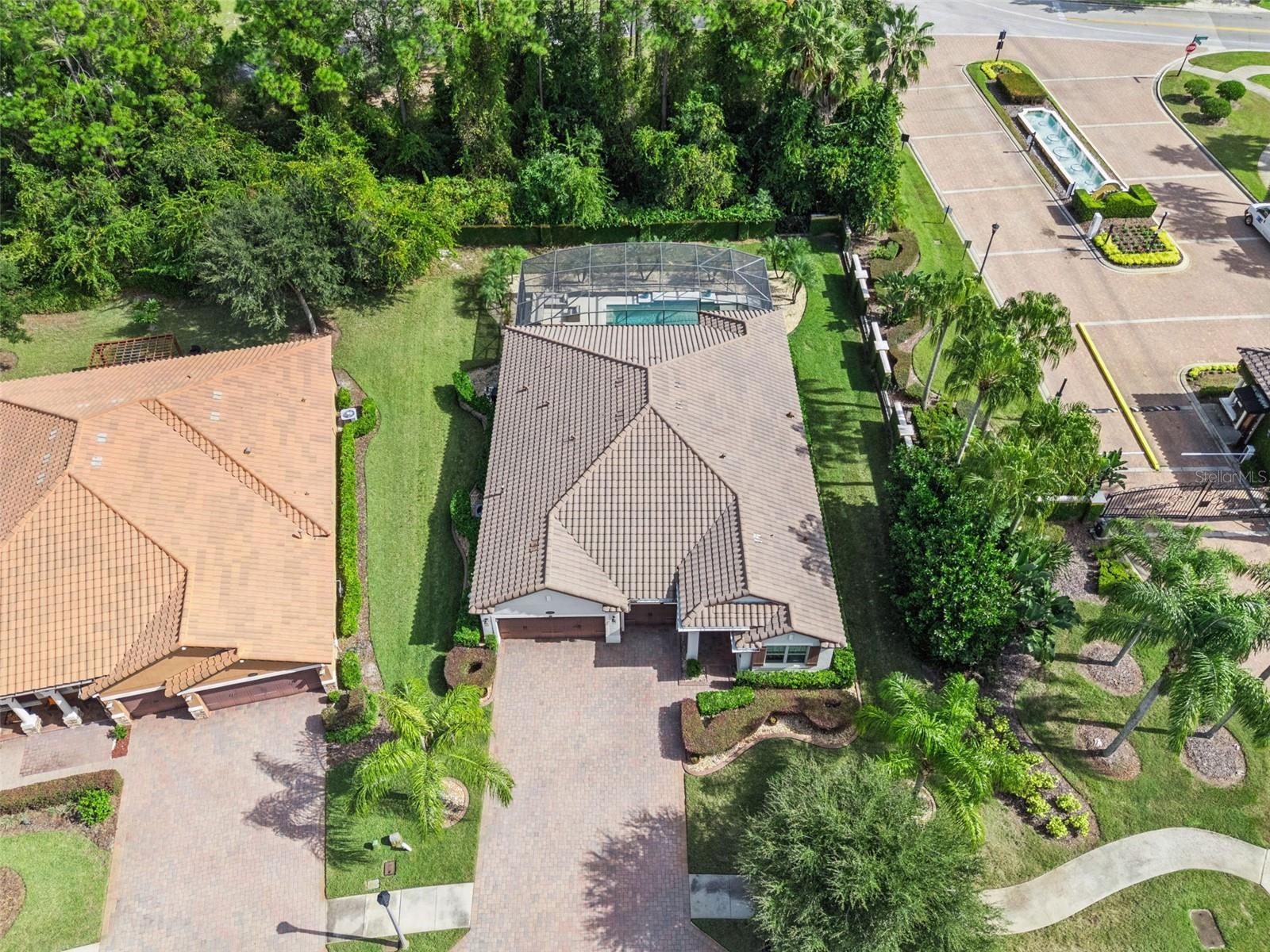 RIVIERA BELLA UNIT 2B - Residential