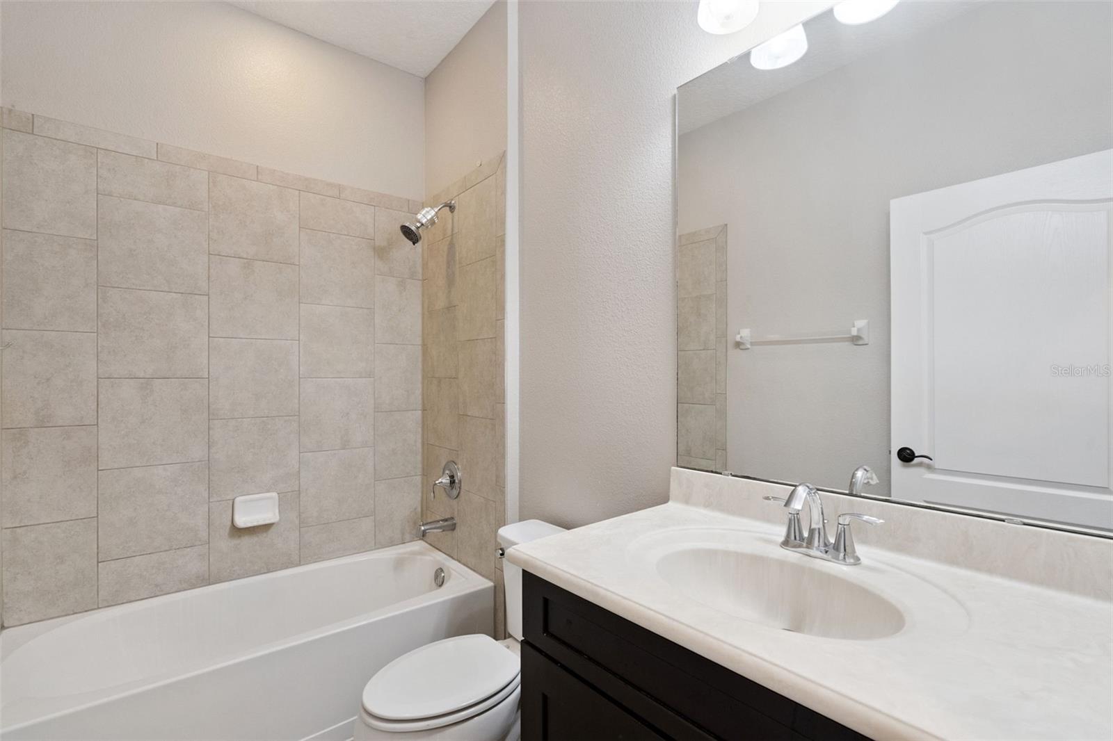 RIVIERA BELLA UNIT 2B - Residential