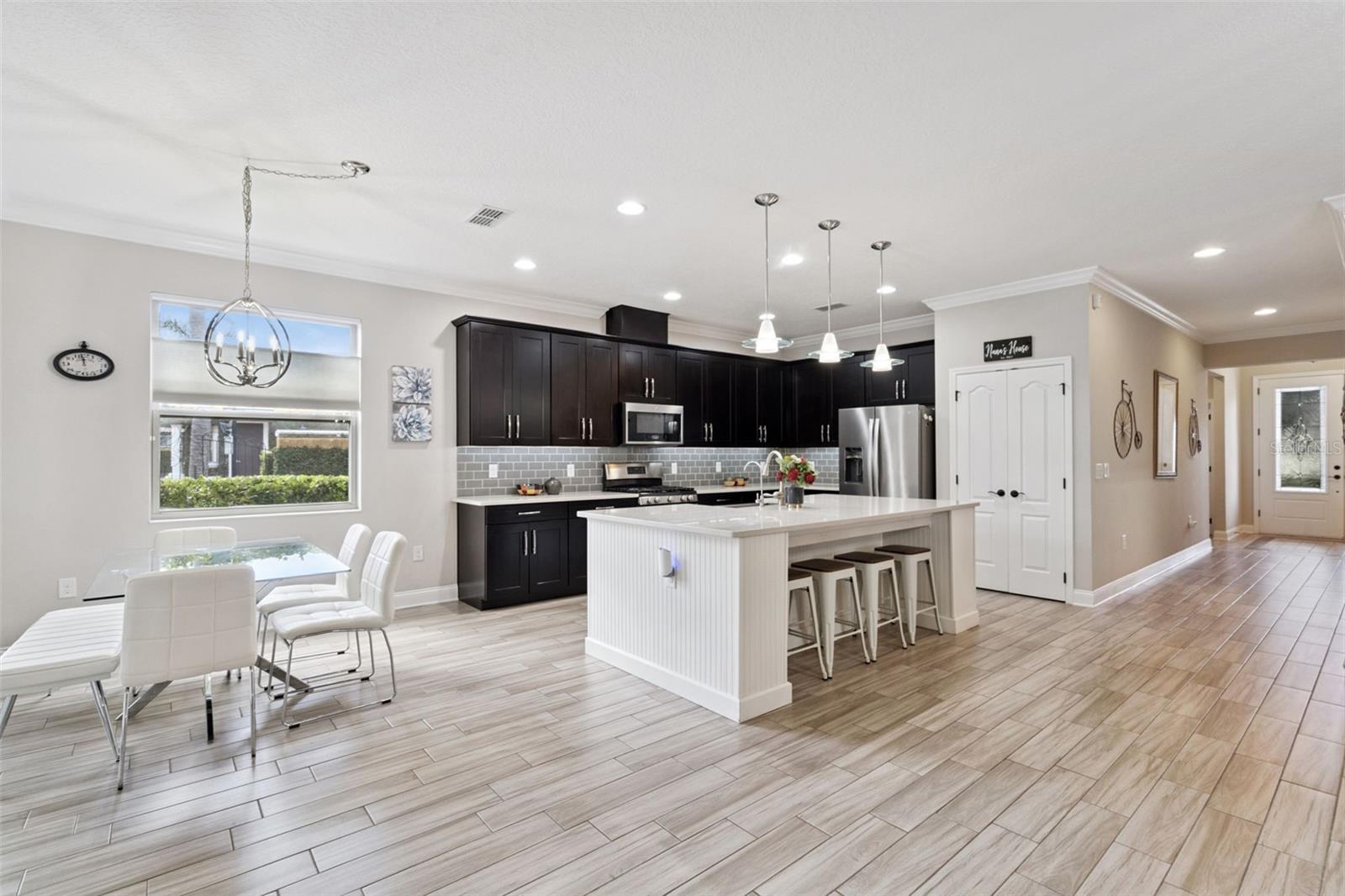 RIVIERA BELLA UNIT 2B - Residential