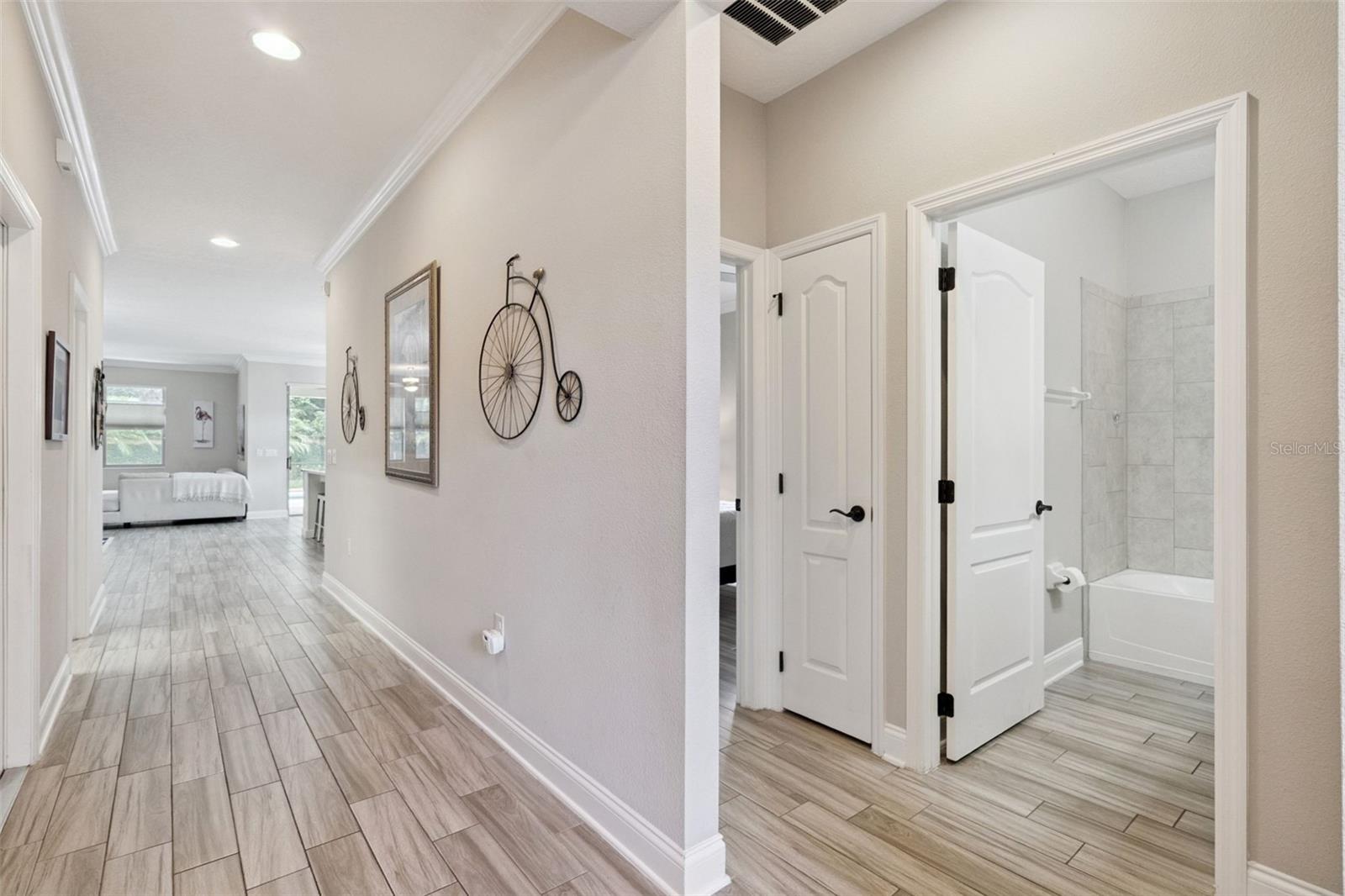 RIVIERA BELLA UNIT 2B - Residential