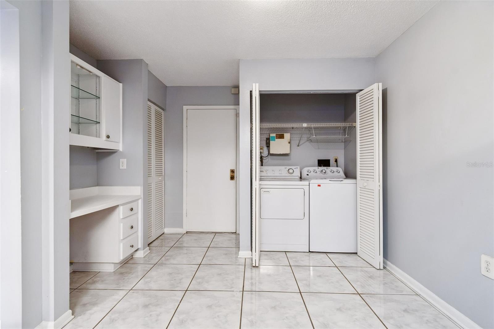 COLONY BAY CONDO ONE - Residential