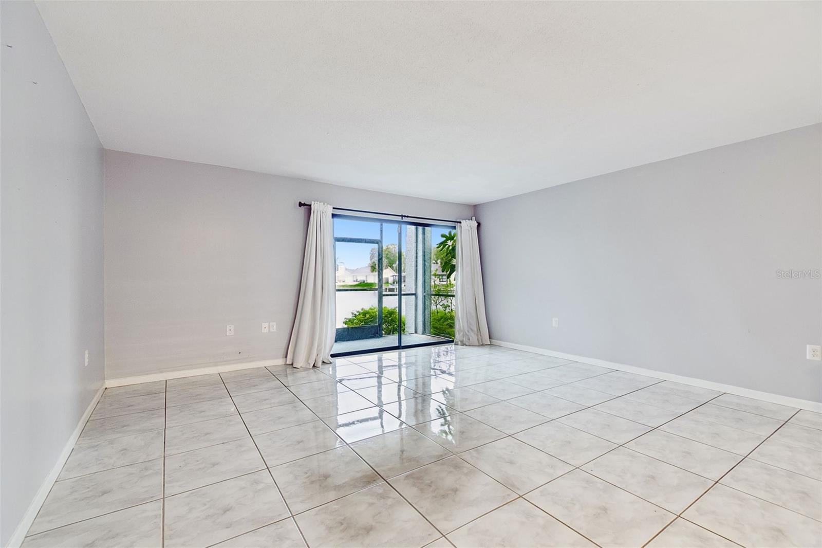 COLONY BAY CONDO ONE - Residential