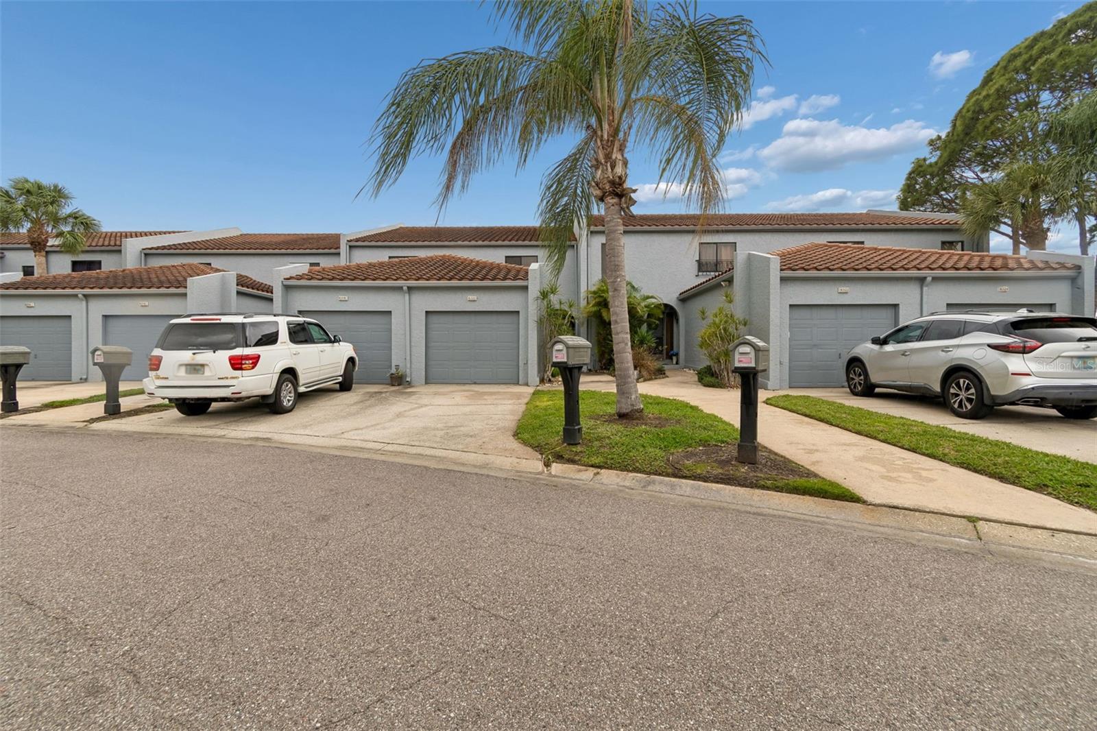 COLONY BAY CONDO ONE - Residential