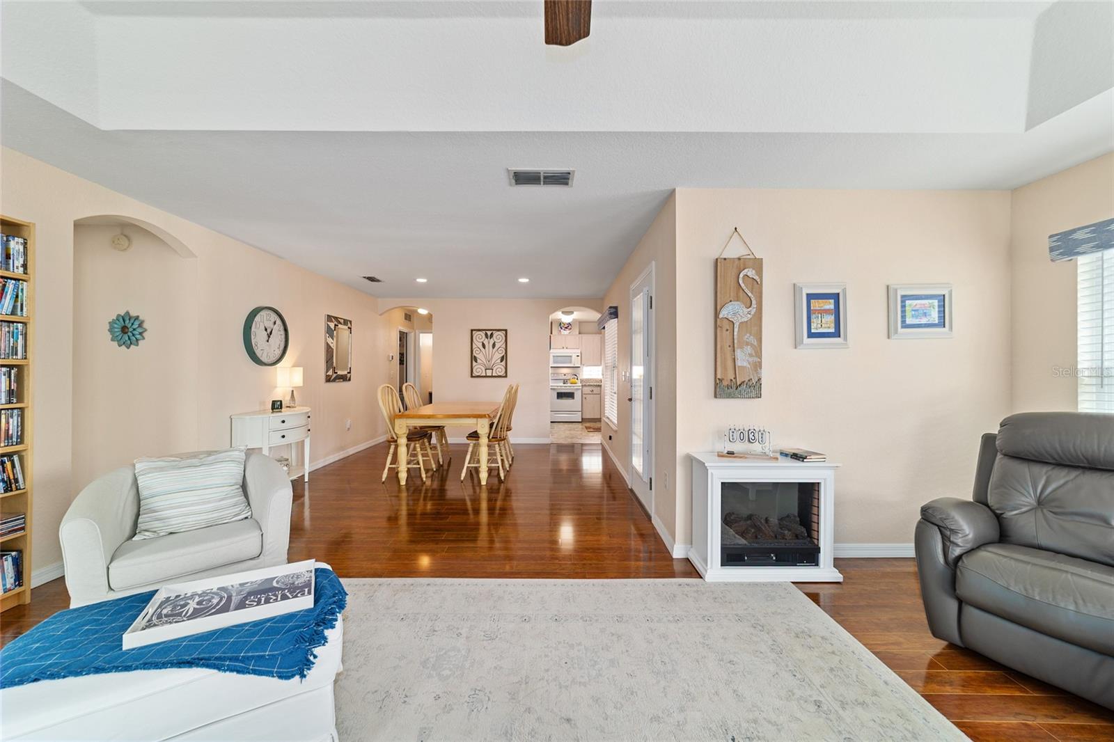 OAK RUN FAIRWAY OAKS - Residential