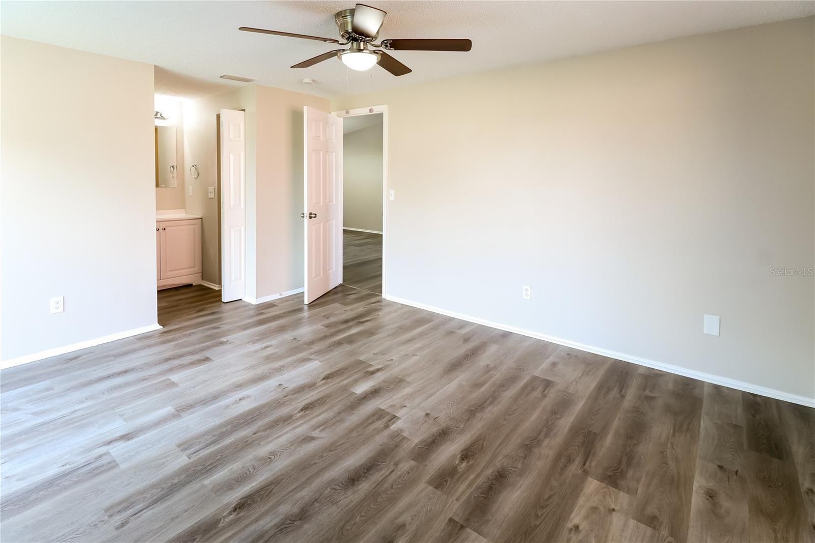 WOOD LAKE PH 1 UNIT 3 - Residential Lease