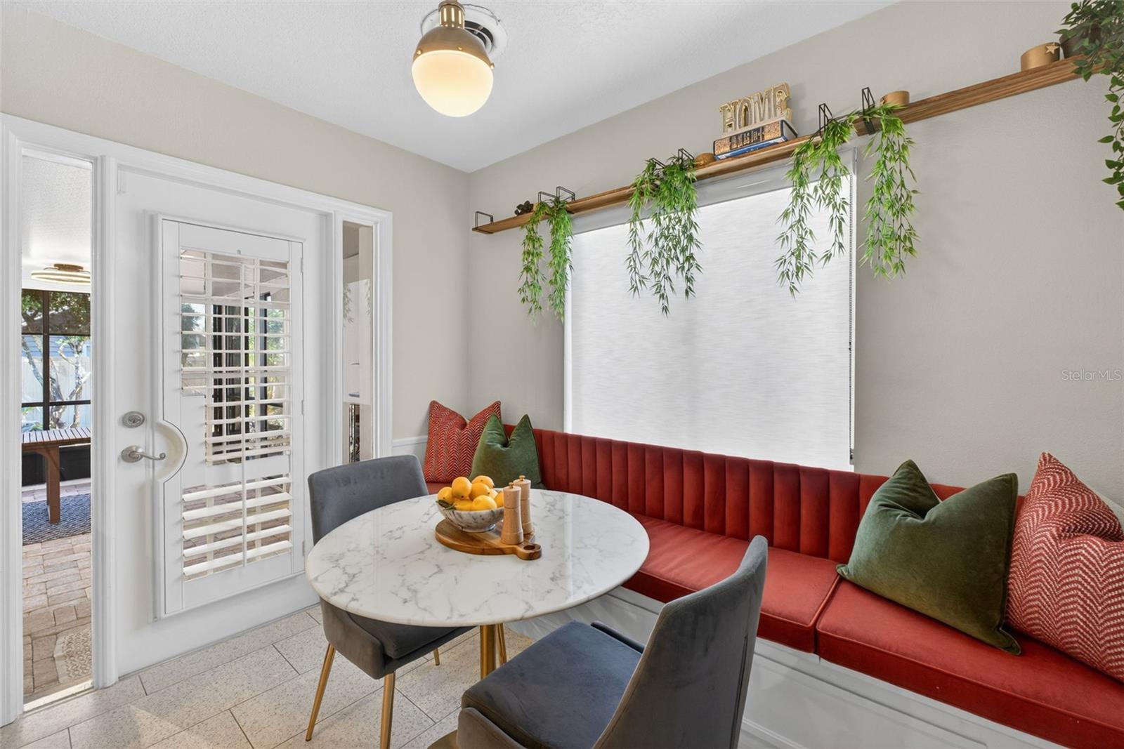 KENILWORTH SHORES SECTION FOUR Y/71 LOT 21 BLK B - Residential