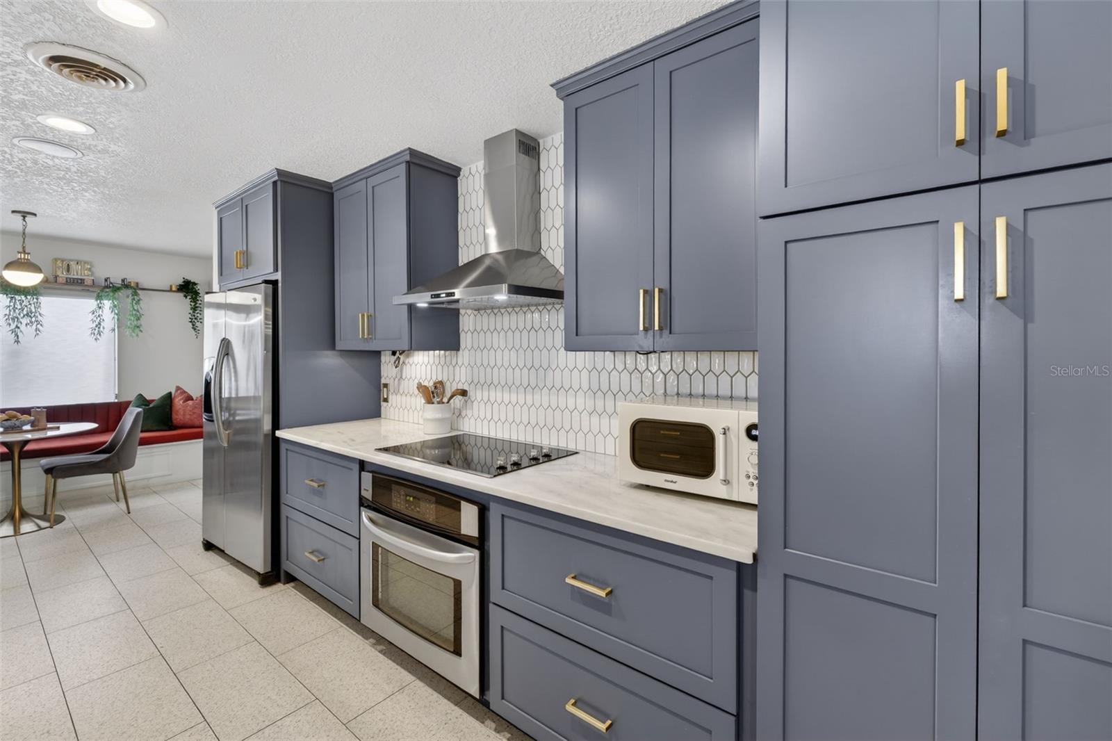 KENILWORTH SHORES SECTION FOUR Y/71 LOT 21 BLK B - Residential