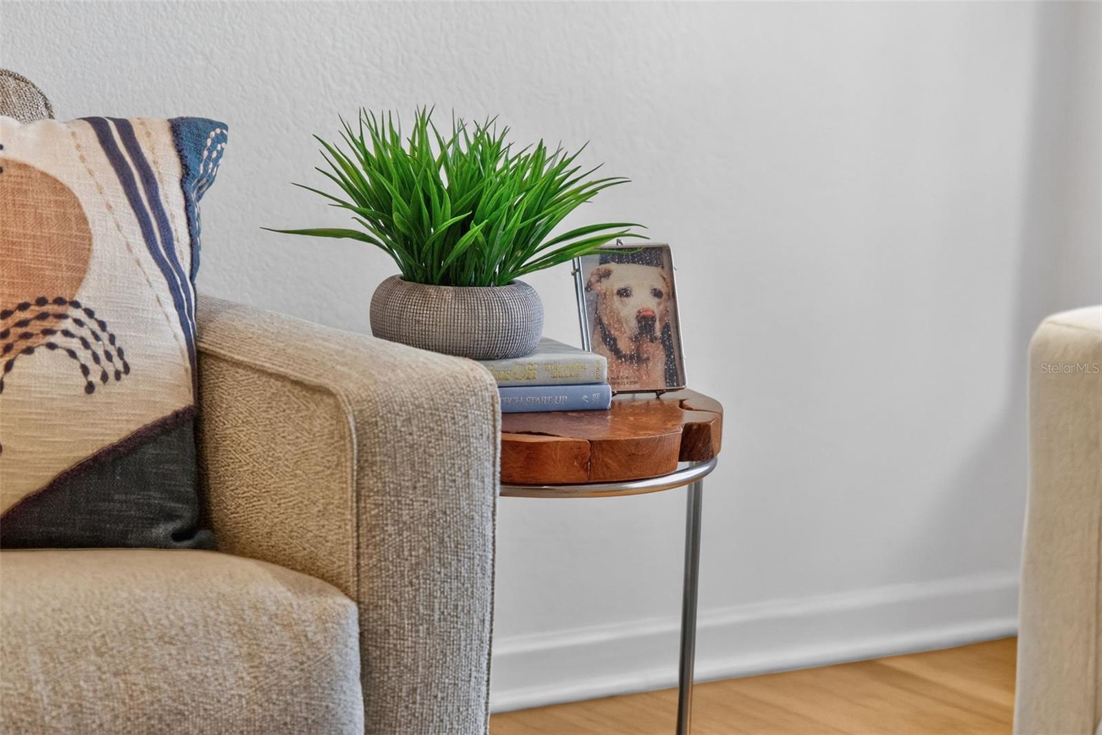 KENILWORTH SHORES SECTION FOUR Y/71 LOT 21 BLK B - Residential