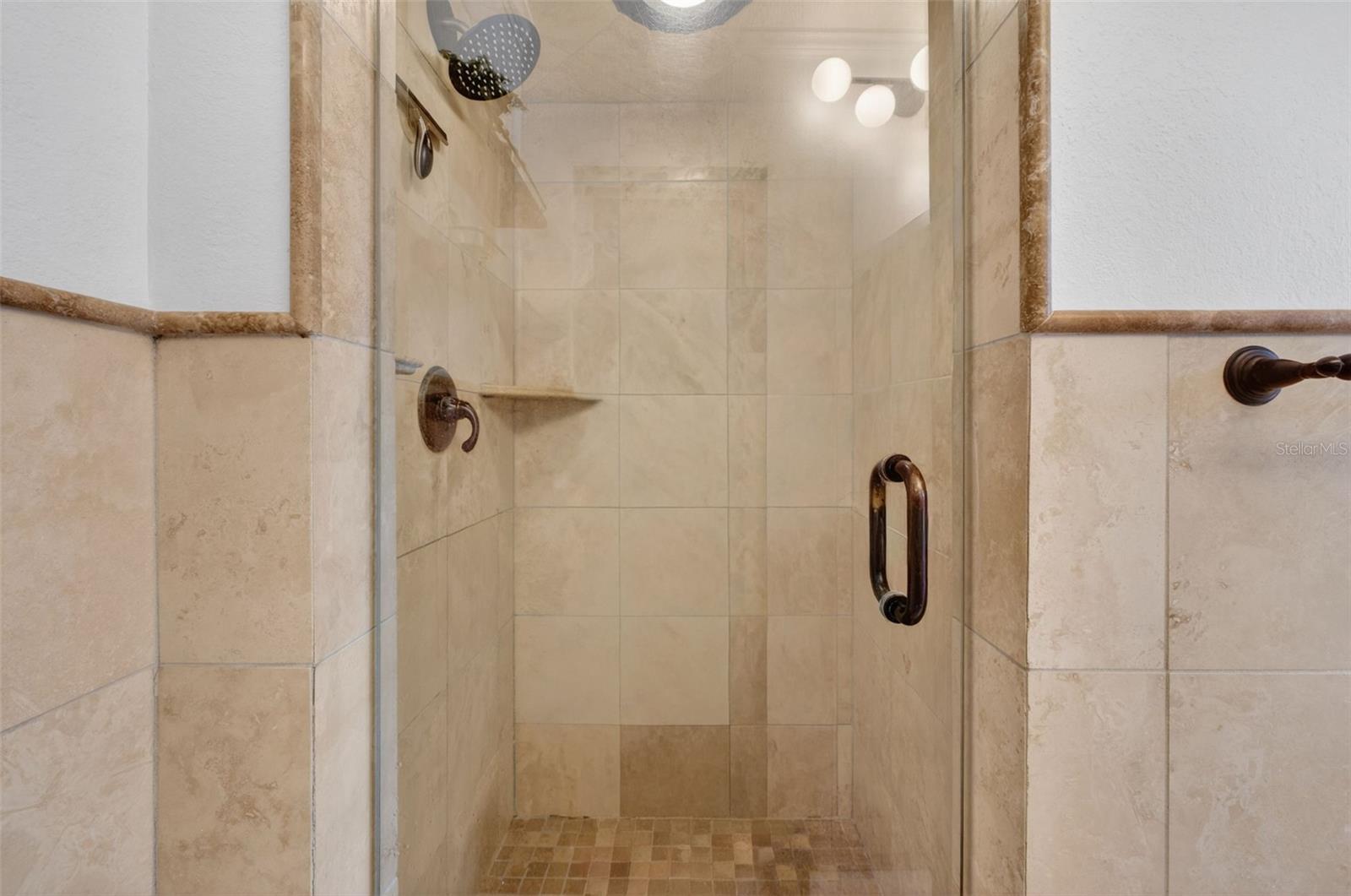 KENILWORTH SHORES SECTION FOUR Y/71 LOT 21 BLK B - Residential