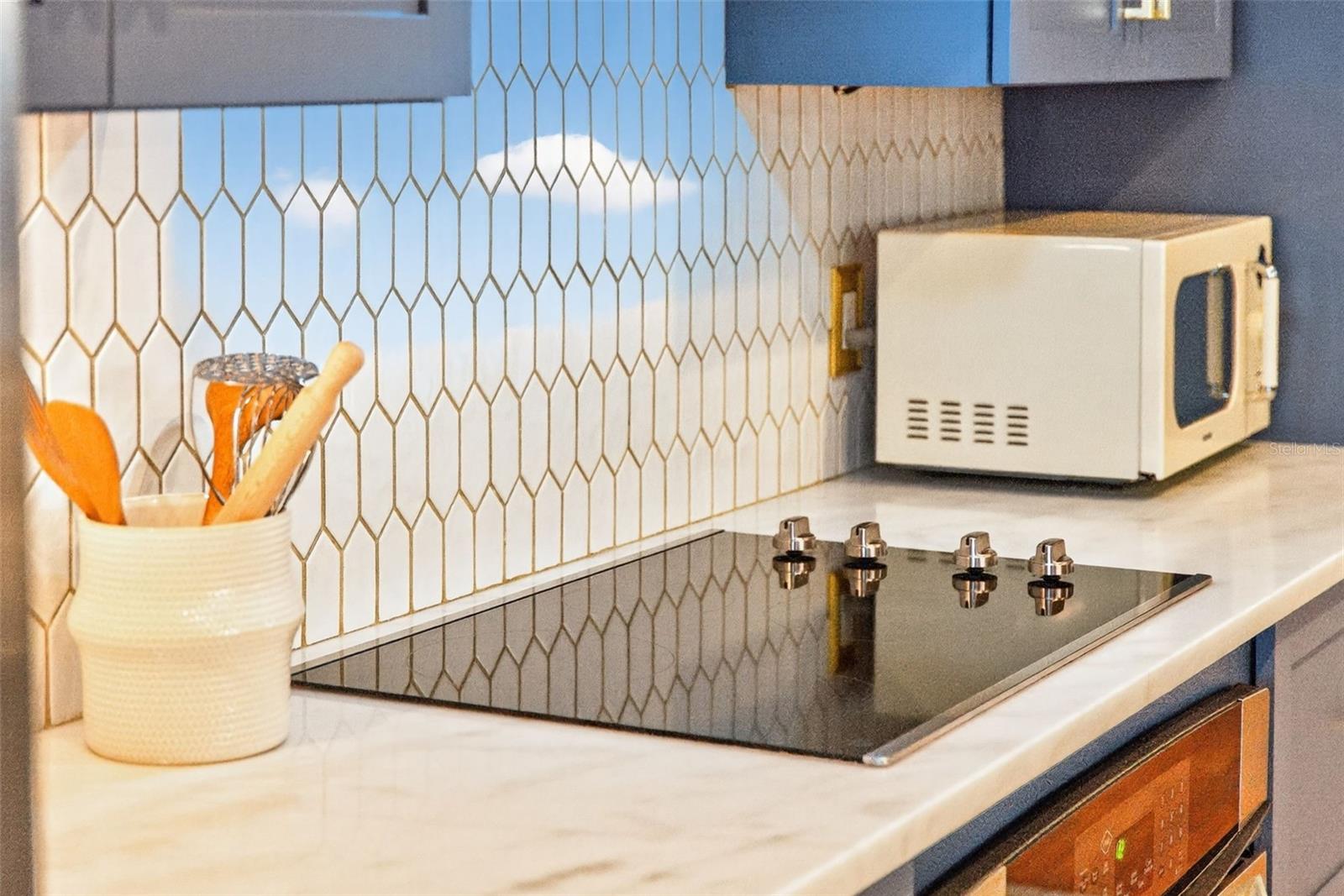 KENILWORTH SHORES SECTION FOUR Y/71 LOT 21 BLK B - Residential