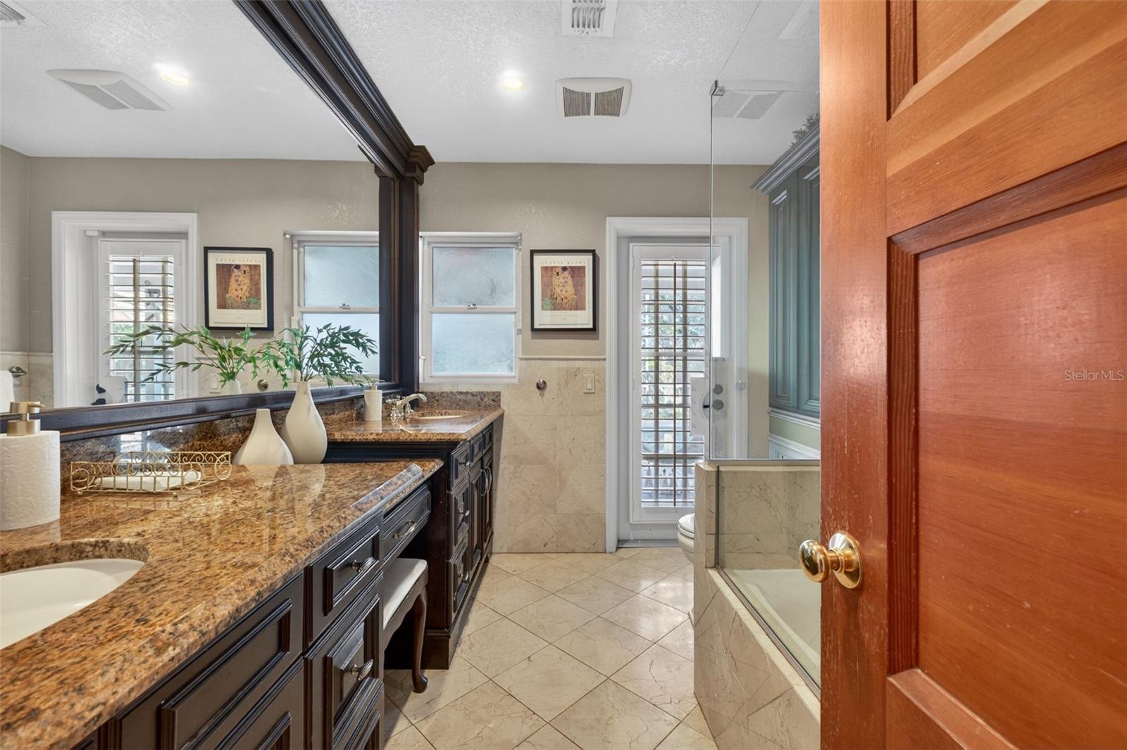 KENILWORTH SHORES SECTION FOUR Y/71 LOT 21 BLK B - Residential