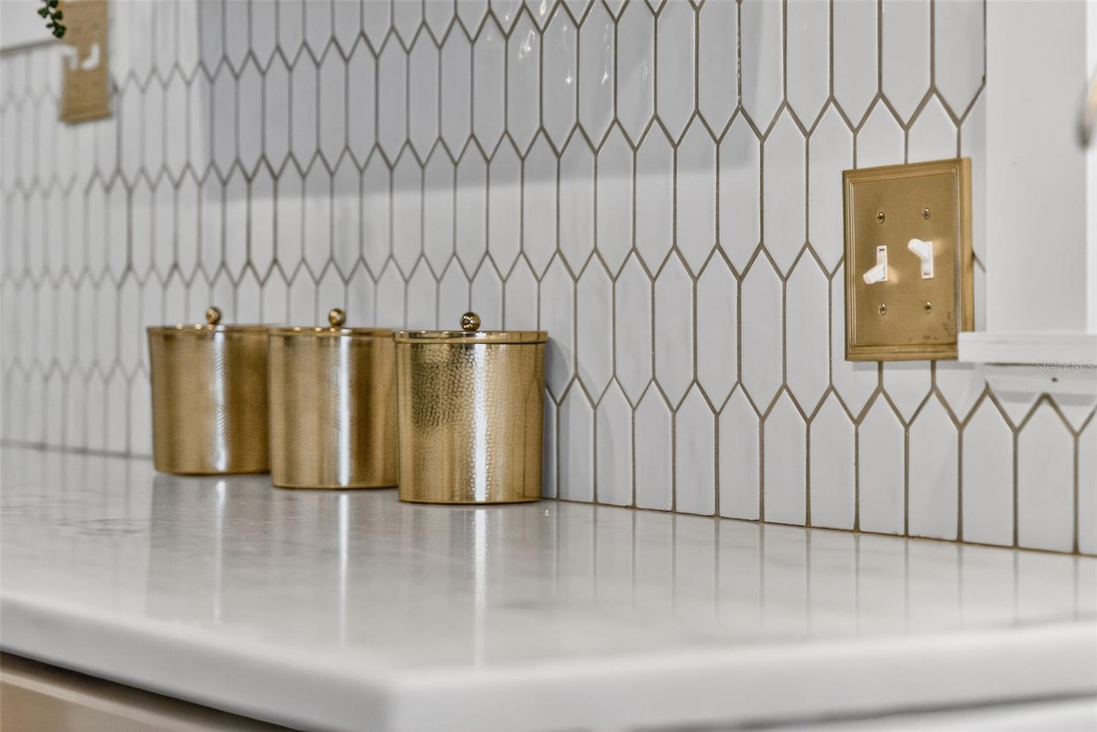 KENILWORTH SHORES SECTION FOUR Y/71 LOT 21 BLK B - Residential