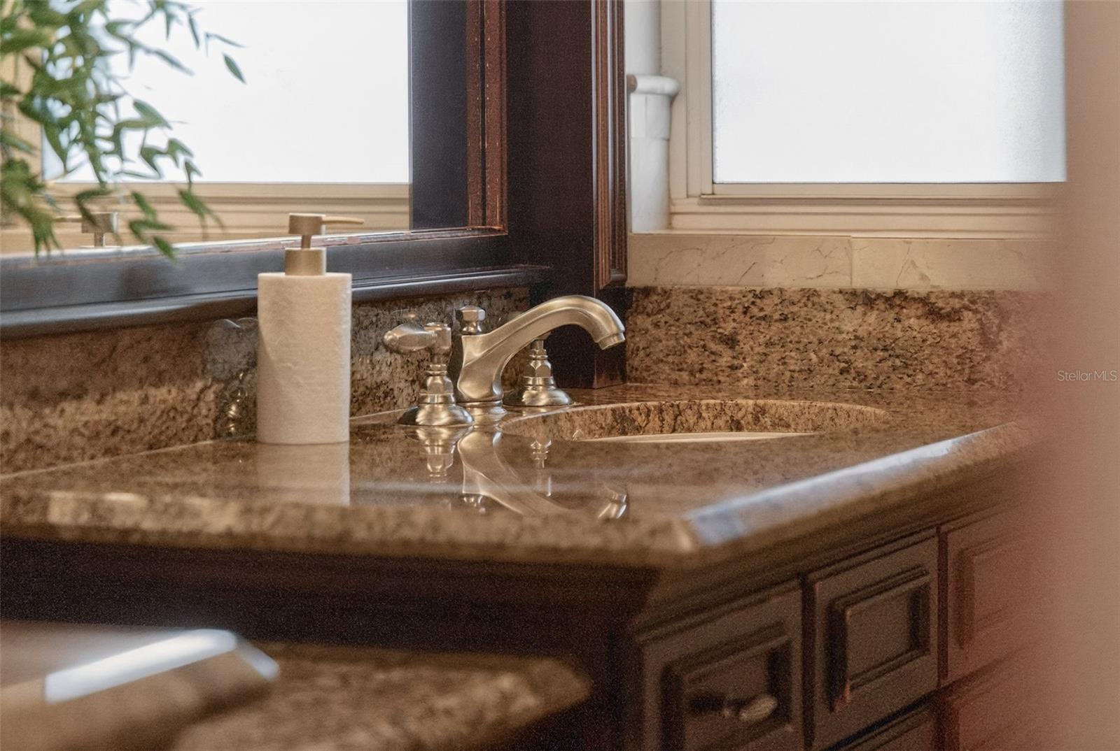 KENILWORTH SHORES SECTION FOUR Y/71 LOT 21 BLK B - Residential