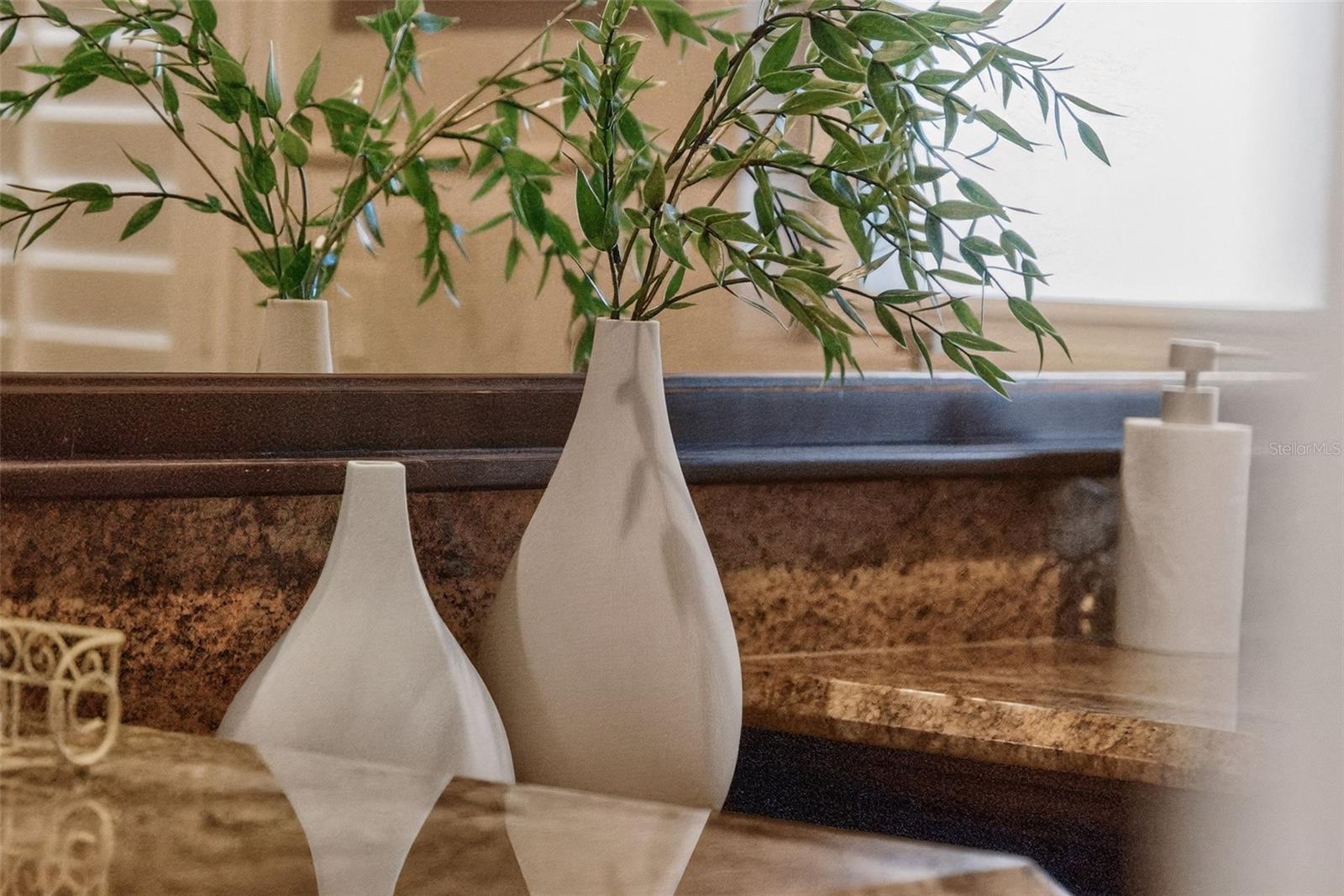 KENILWORTH SHORES SECTION FOUR Y/71 LOT 21 BLK B - Residential