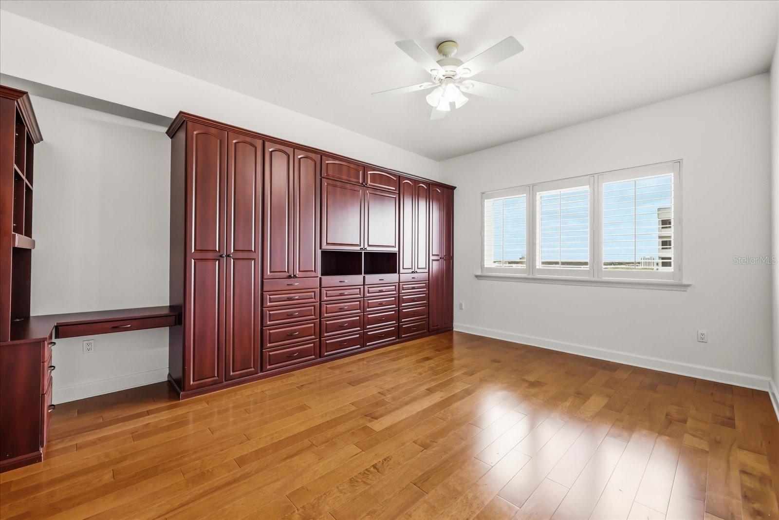 SANCTUARY DOWNTOWN CONDO - Residential